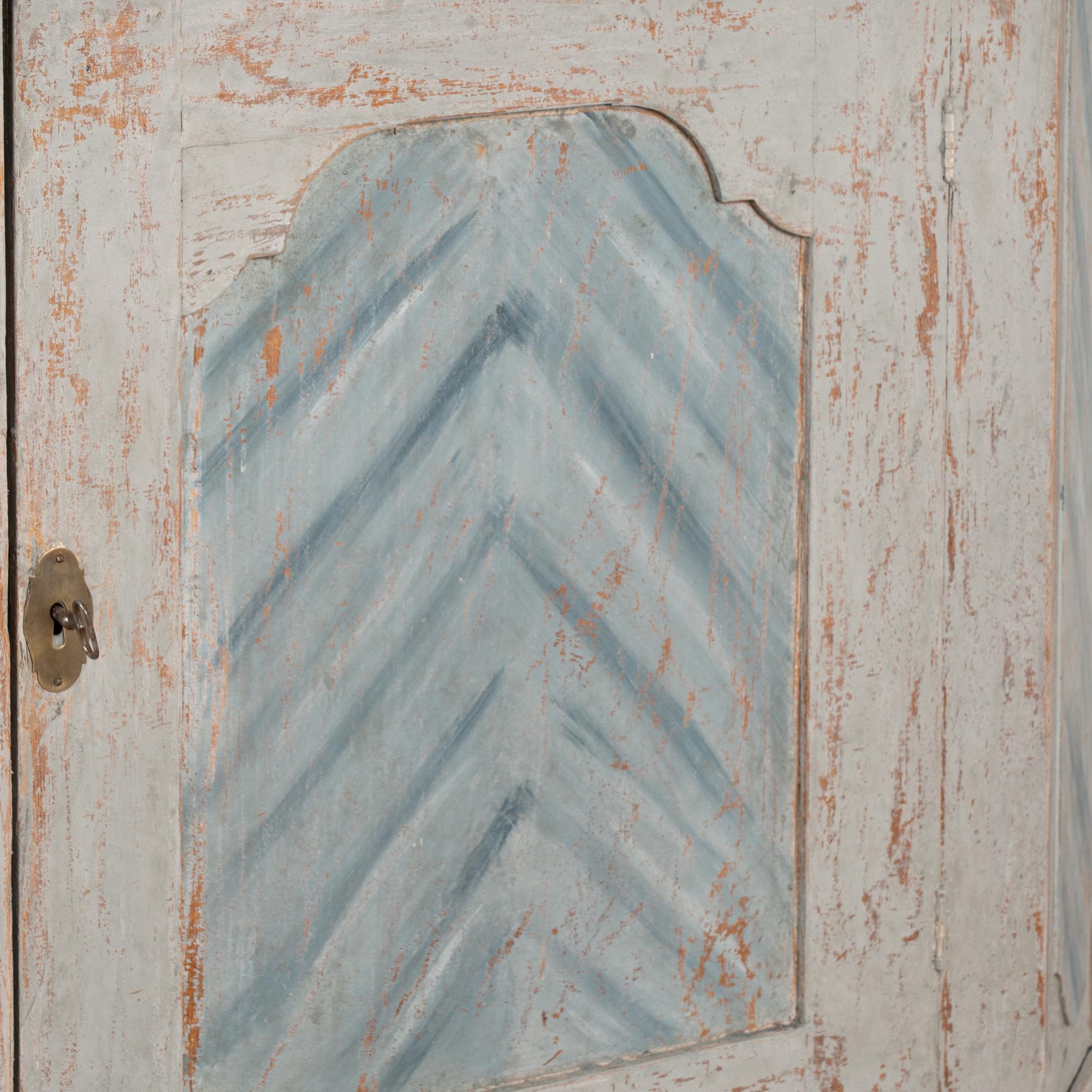 19th Century Gray Painted Pine Swedish Sideboard 5