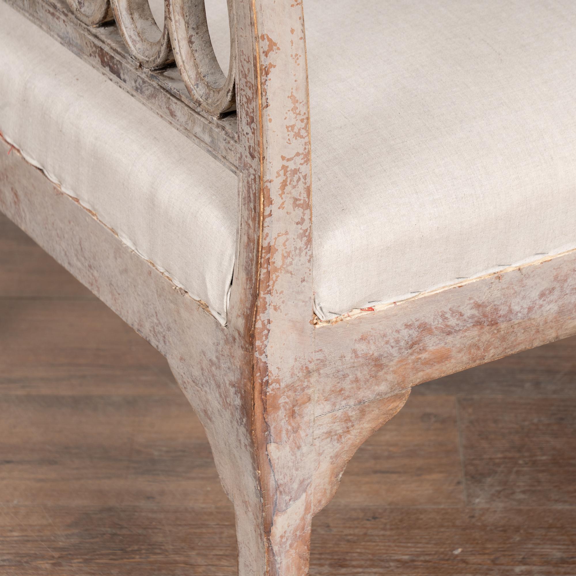 Banc suédois gustavien gris du 19e siècle Bon état - En vente à Round Top, TX