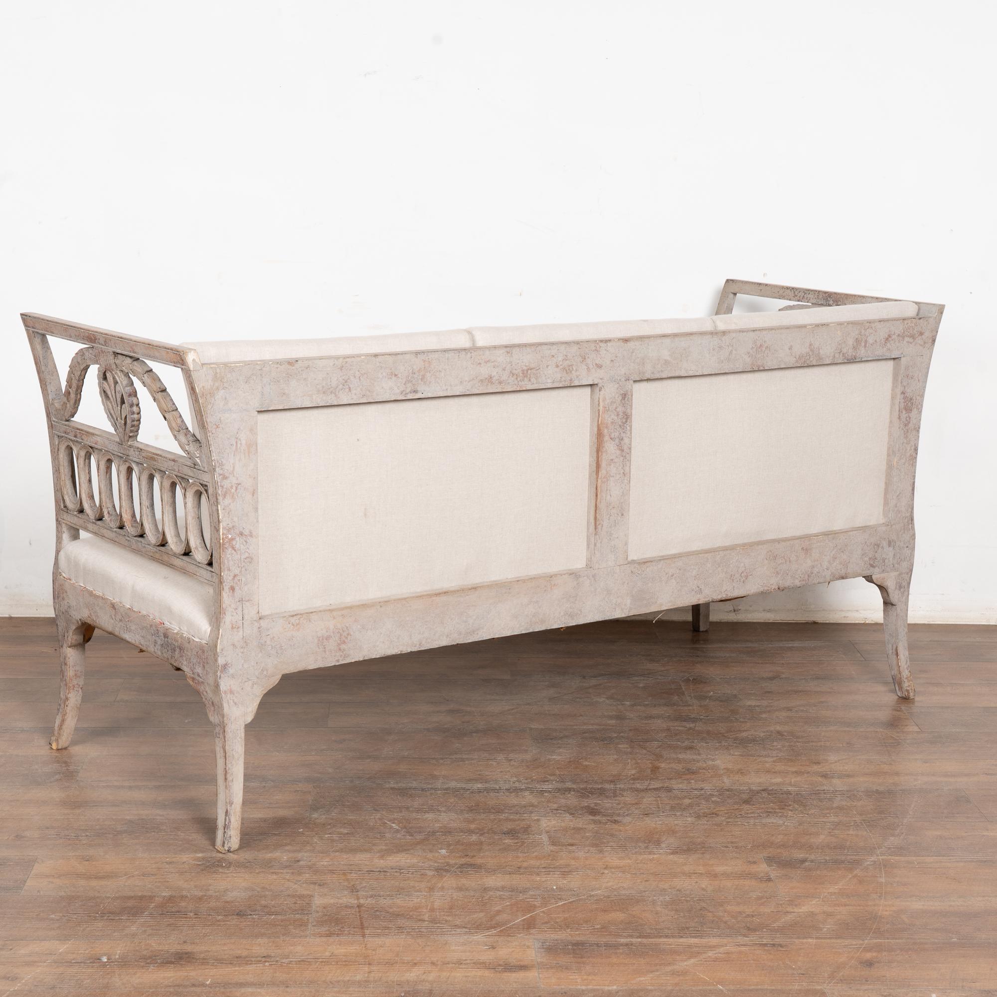 Mousseline Banc suédois gustavien gris du 19e siècle en vente