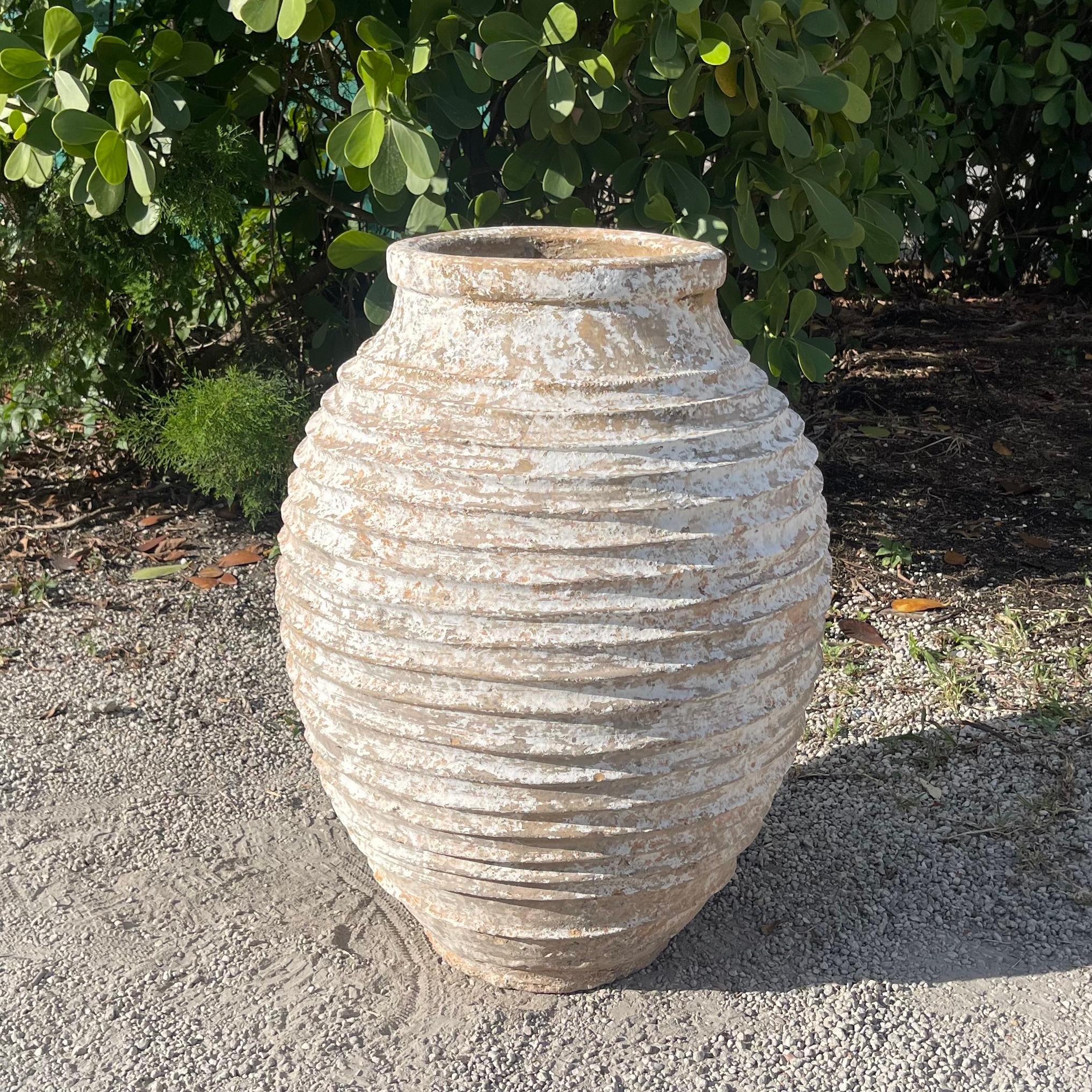 Groenlandese Urna da giardino greca del XIX secolo in vendita