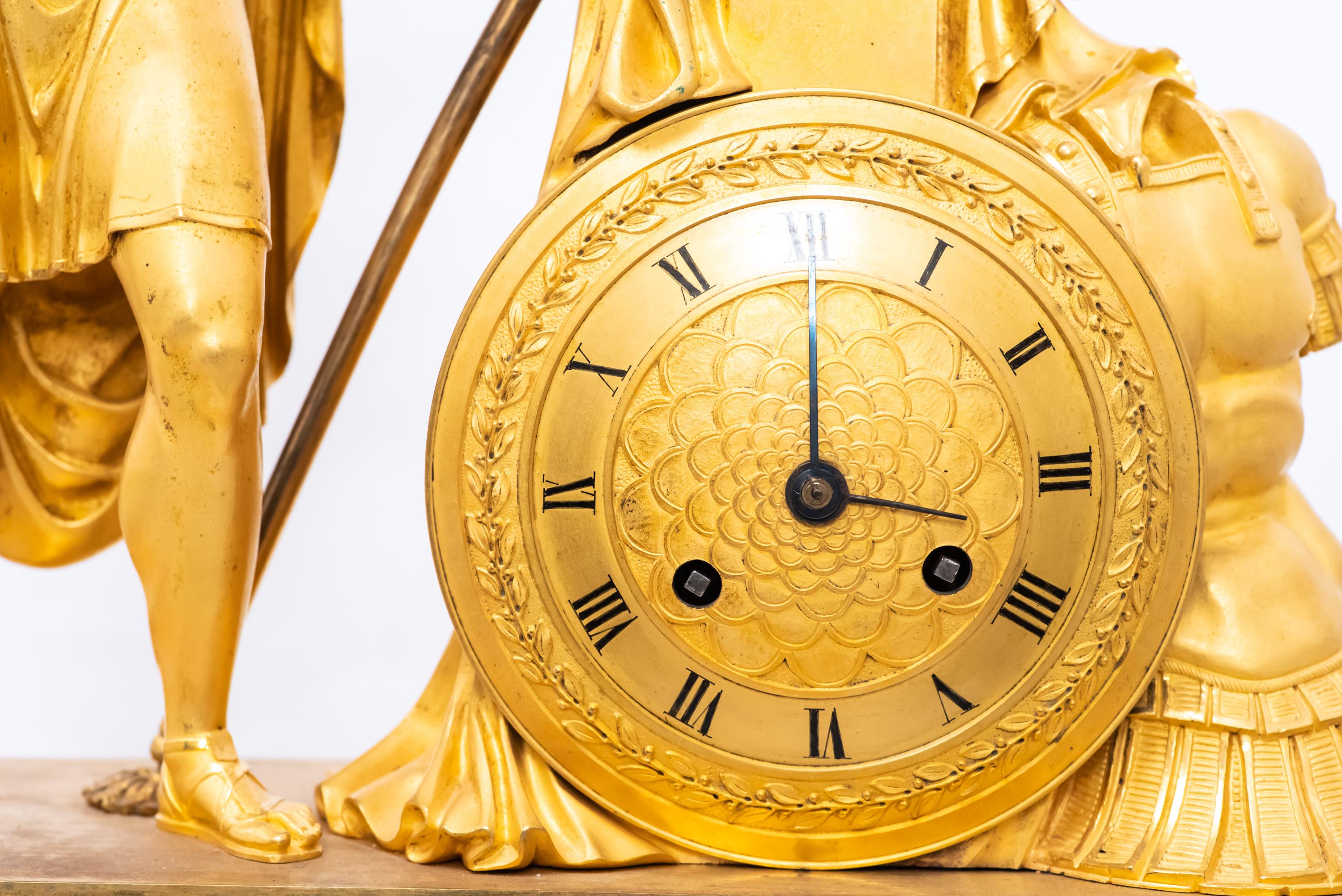 XIXe siècle Horloge de soldat grec du 19e siècle en bronze doré en vente