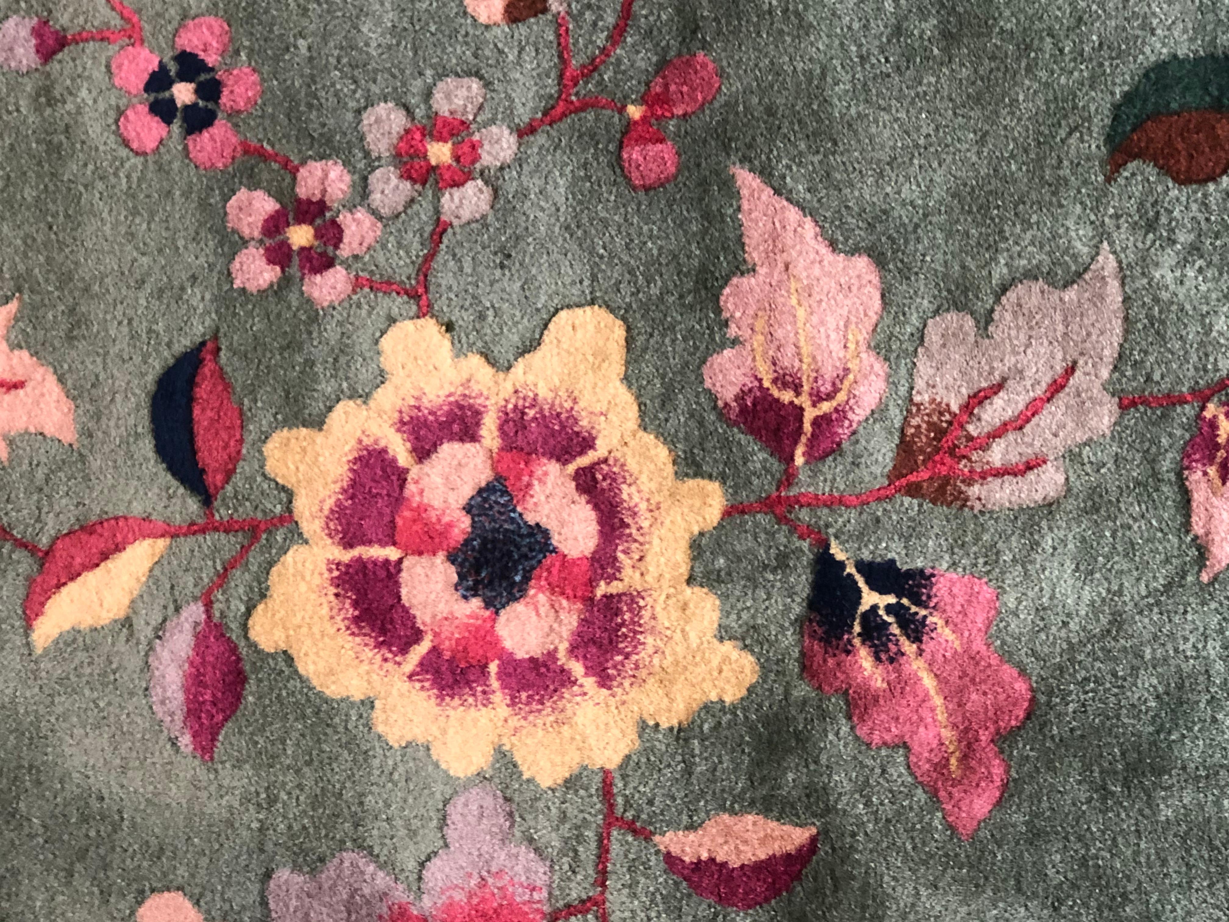 Green and Flower Art Deco Rug € 10, 000, ca 1920 2