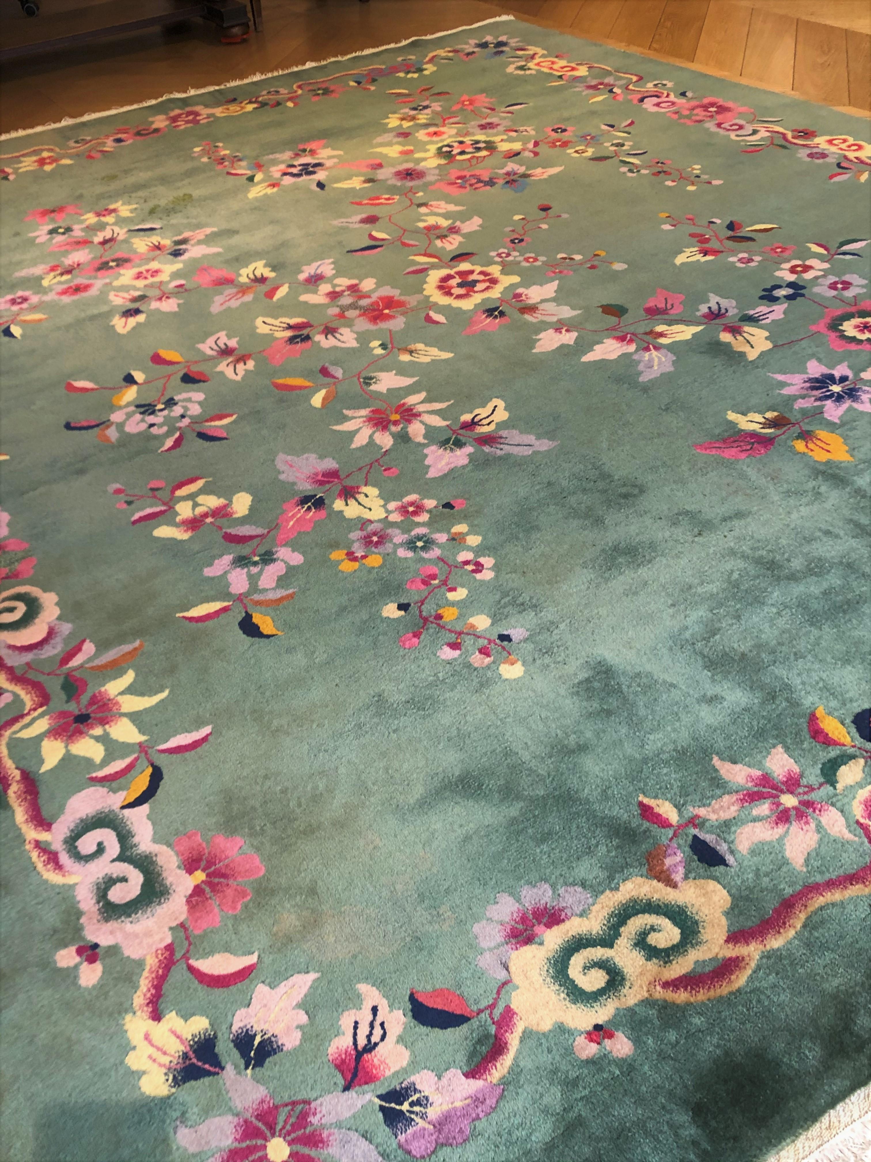 Chinese Green and Flower Art Deco Rug € 10, 000, ca 1920