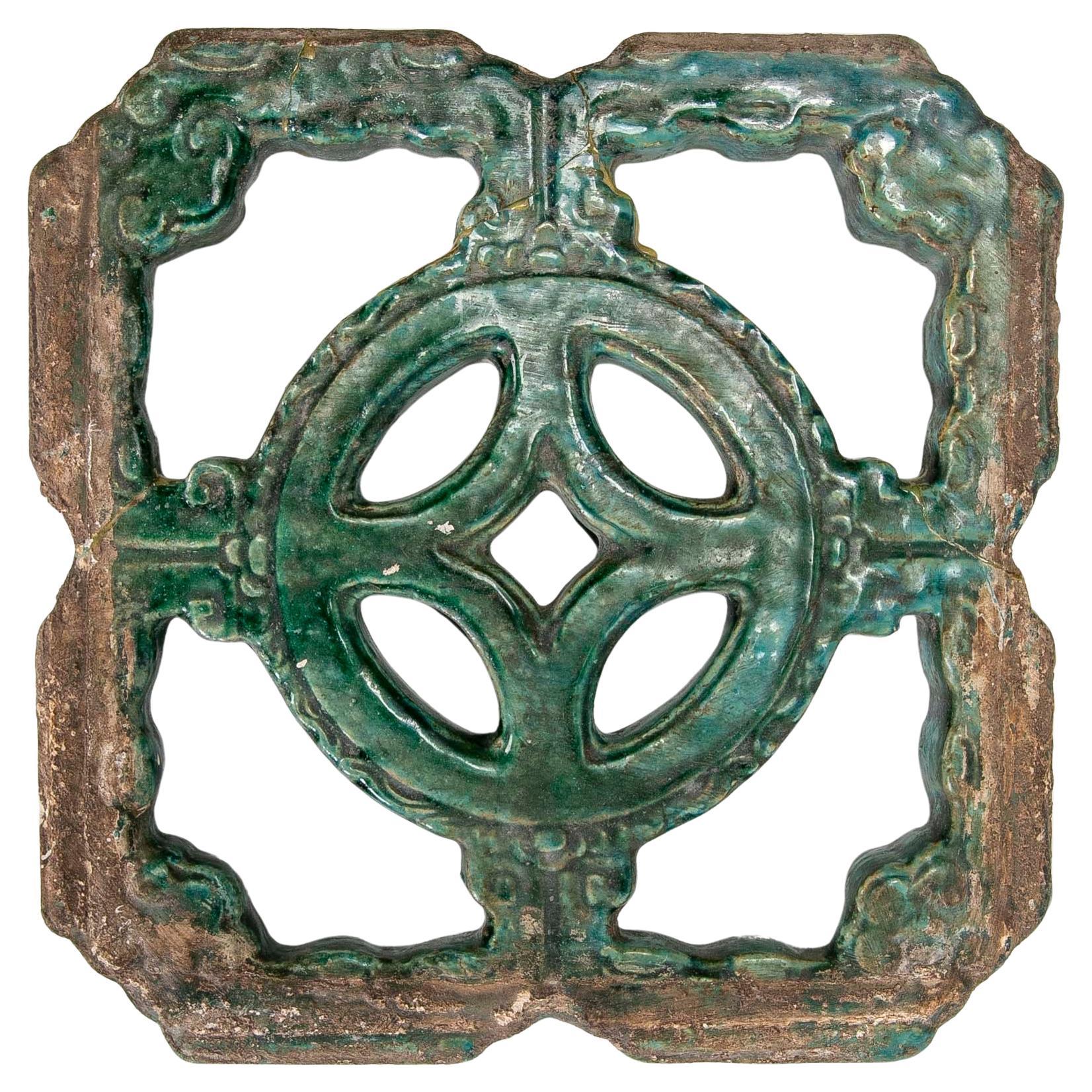 Grün glasierte orientalische Kacheln des 19. Jahrhunderts im Angebot
