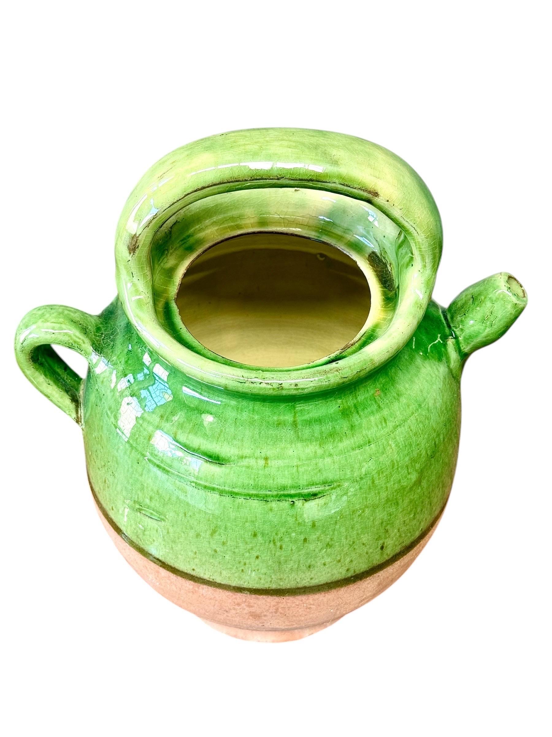 Jarre à eau provençale à glaçure verte du 19e siècle avec couvercle en vente 1