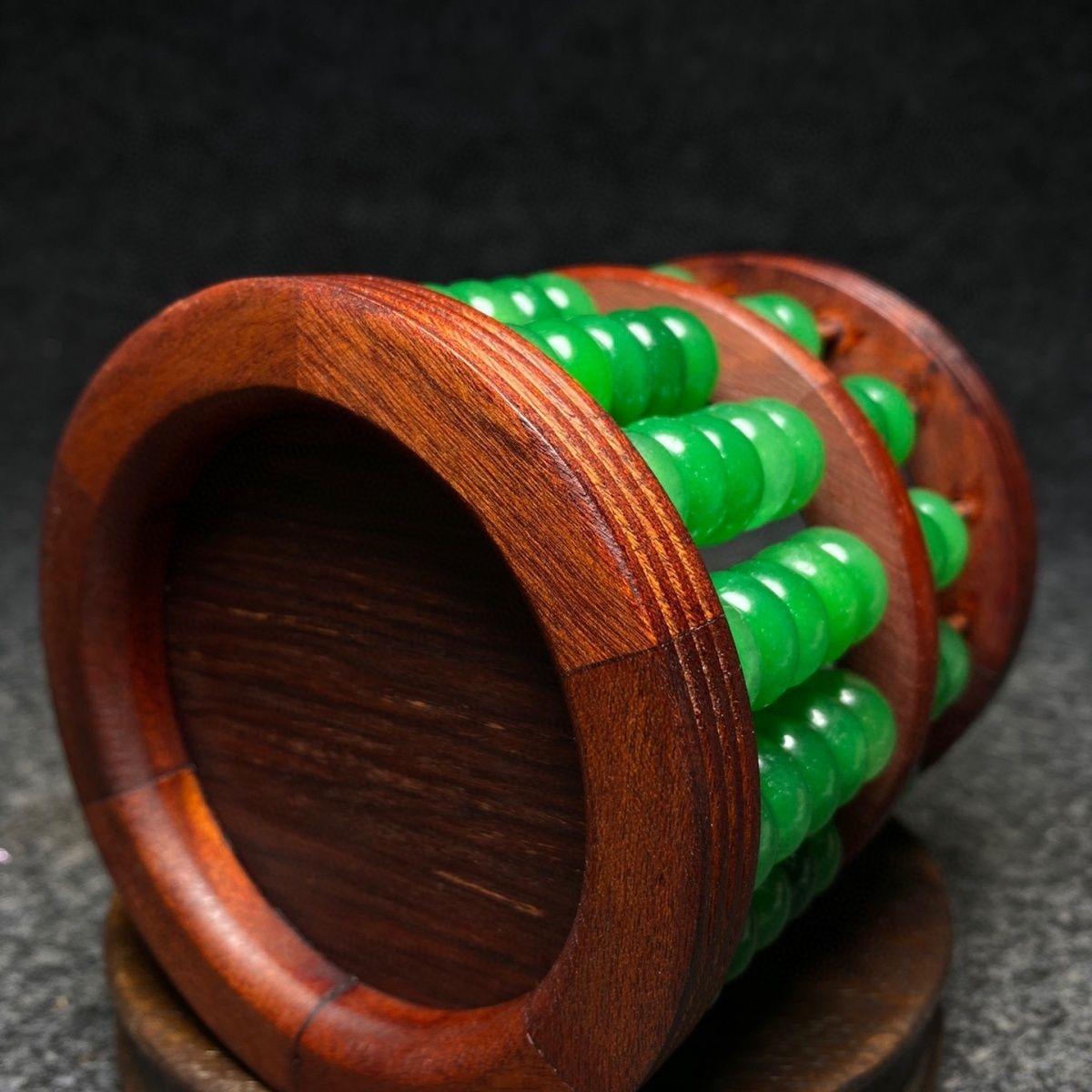 19th Century Green Jade Beads Wood Carving Pen Box For Sale 5