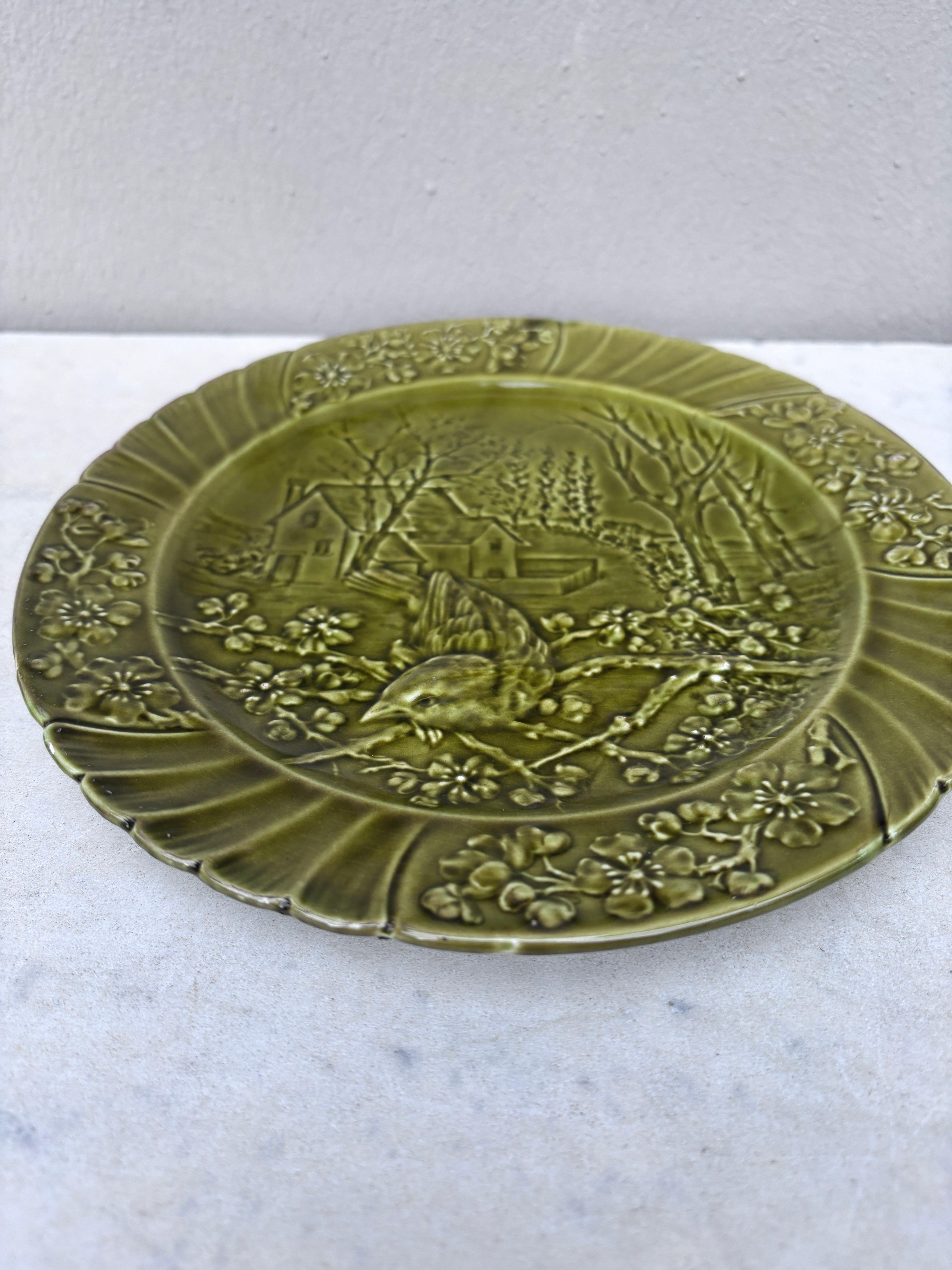Ceramic 19th Century Green Majolica Bird Plate Sarreguemines For Sale