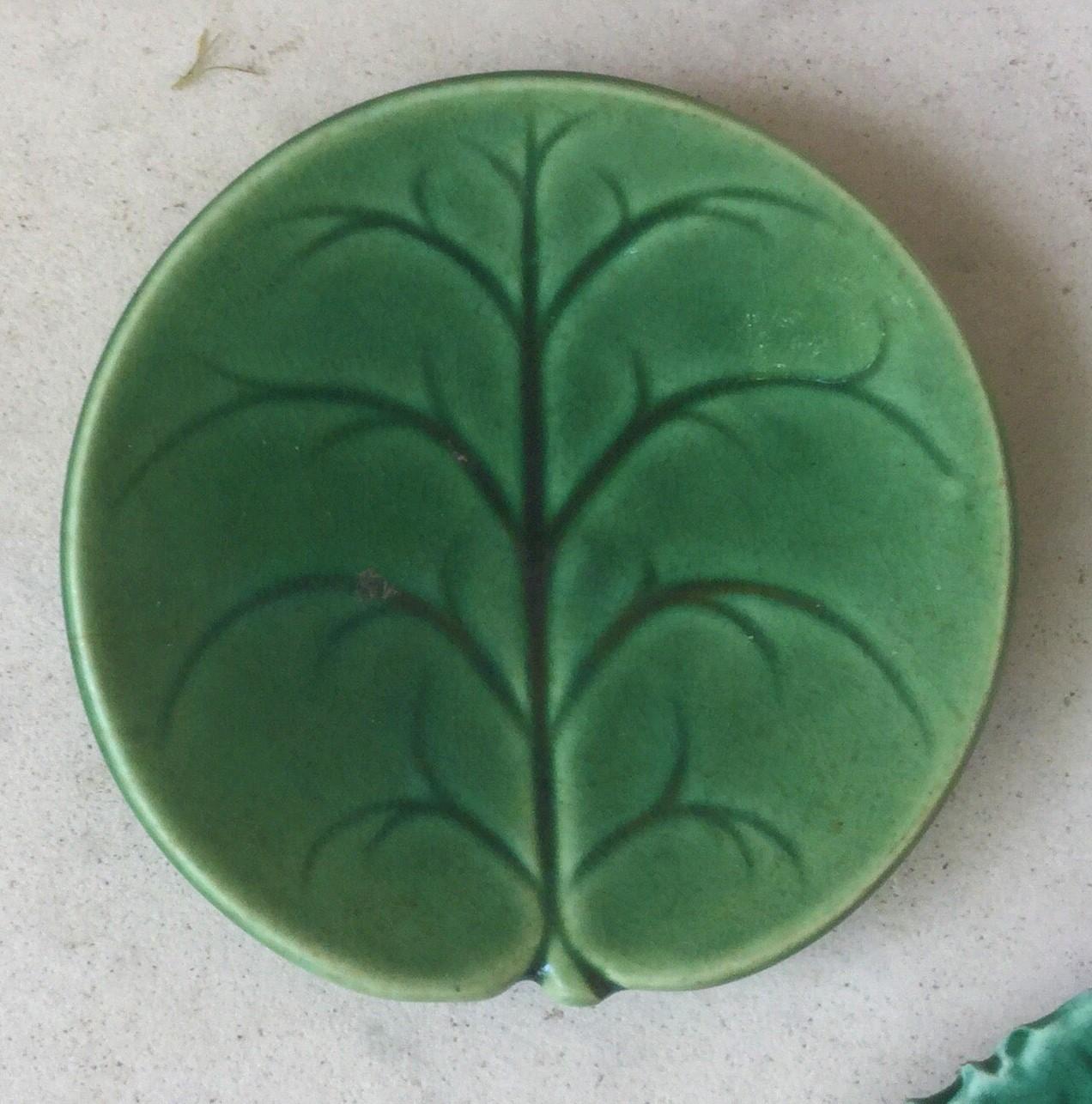 19th century green Majolica leaves (2.8 by 2.8