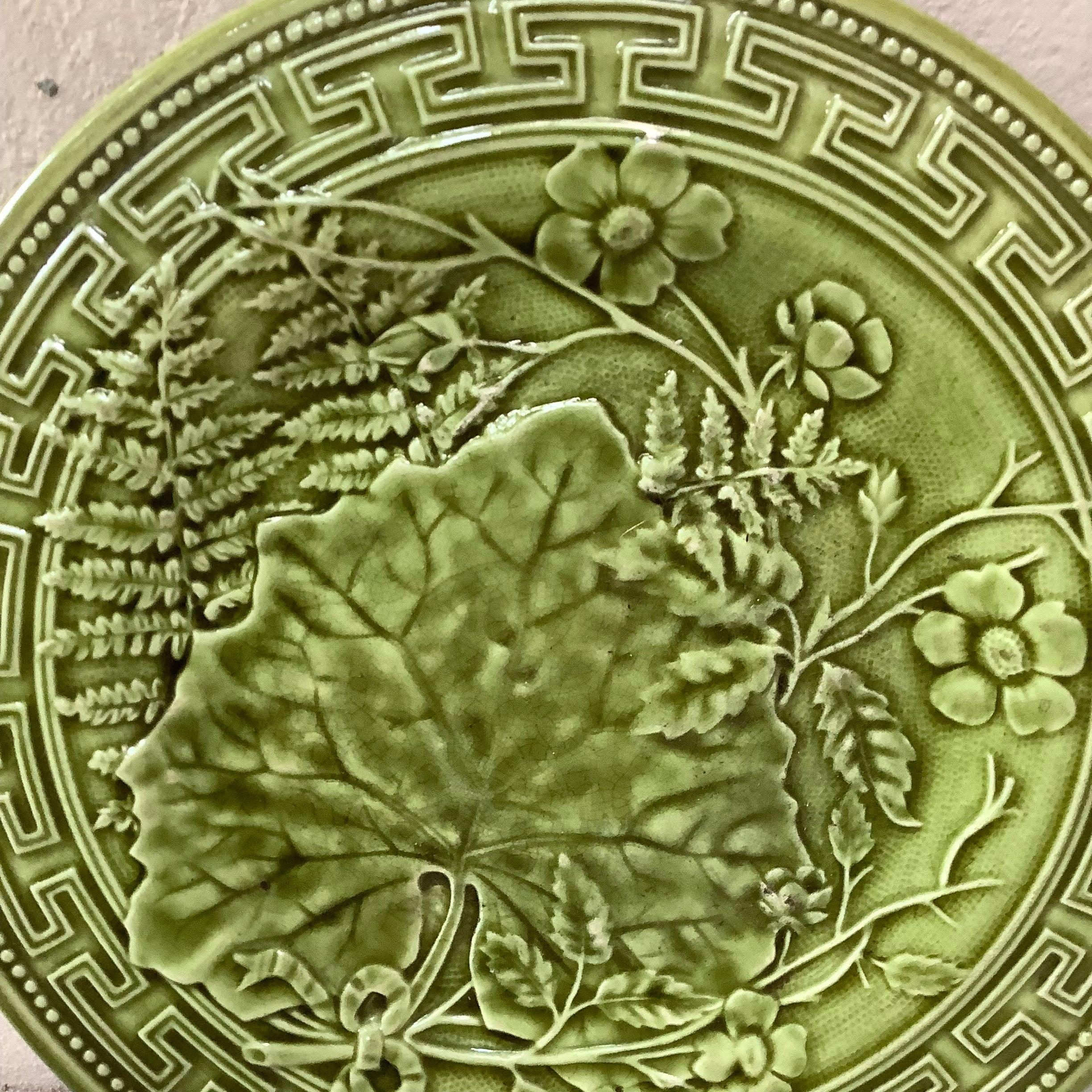 French 19th Century Green Majolica Leaves Flowers Plate Choisy le Roi