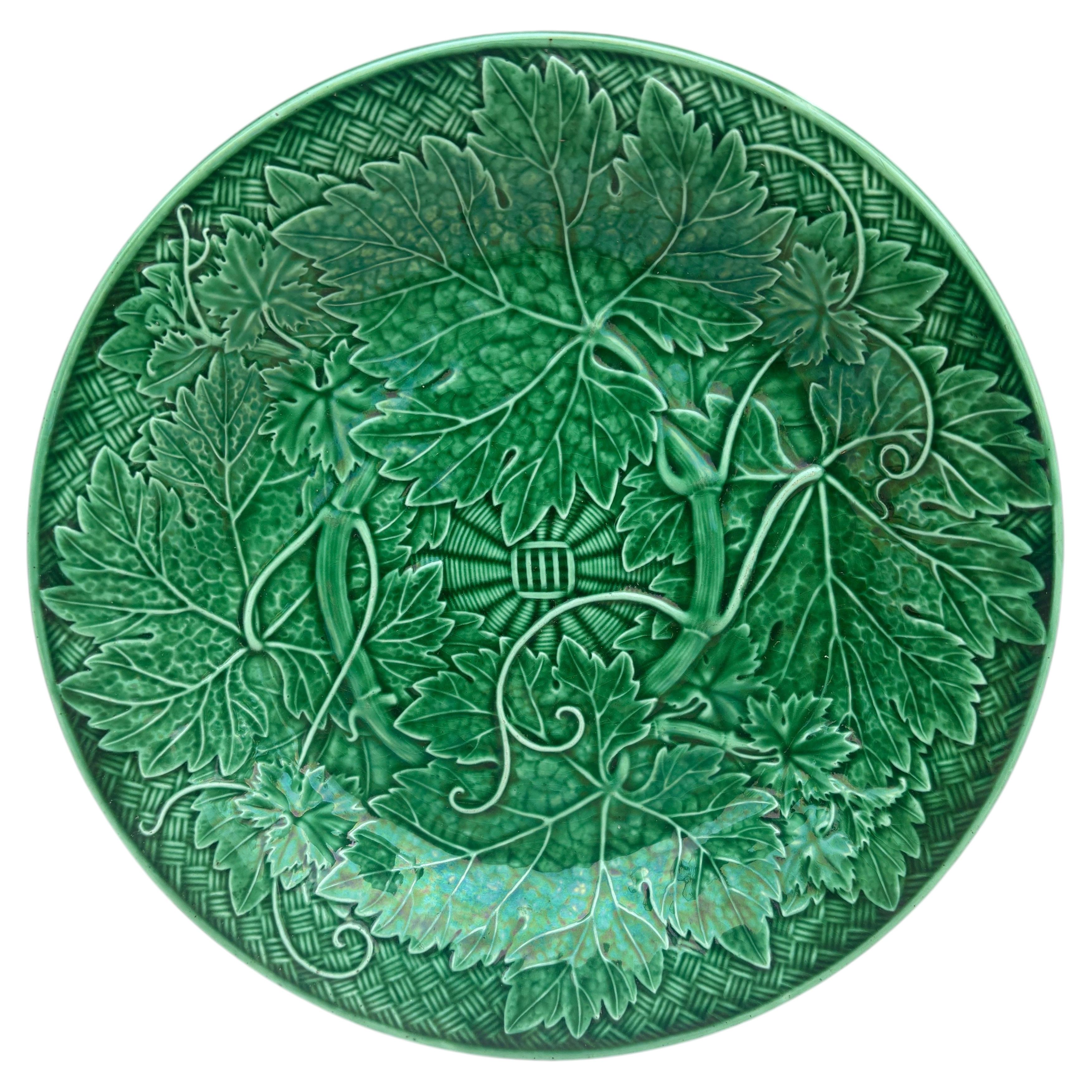 19th Century Green Majolica Leaves Plate Wedgwood