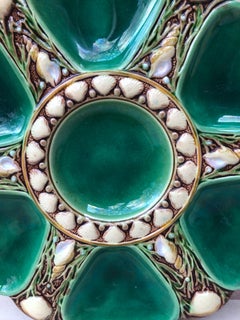 19th Century Green Majolica Oyster Plate Minton