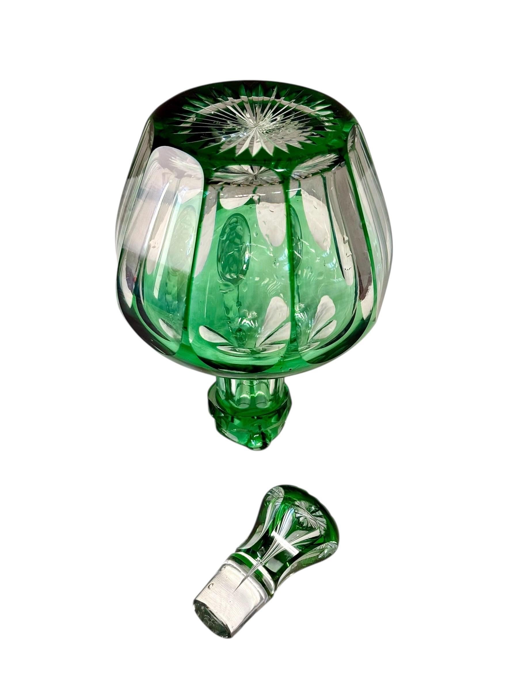 19th Century Green Overlay Crystal Decanter with Faceted Handle For Sale 8