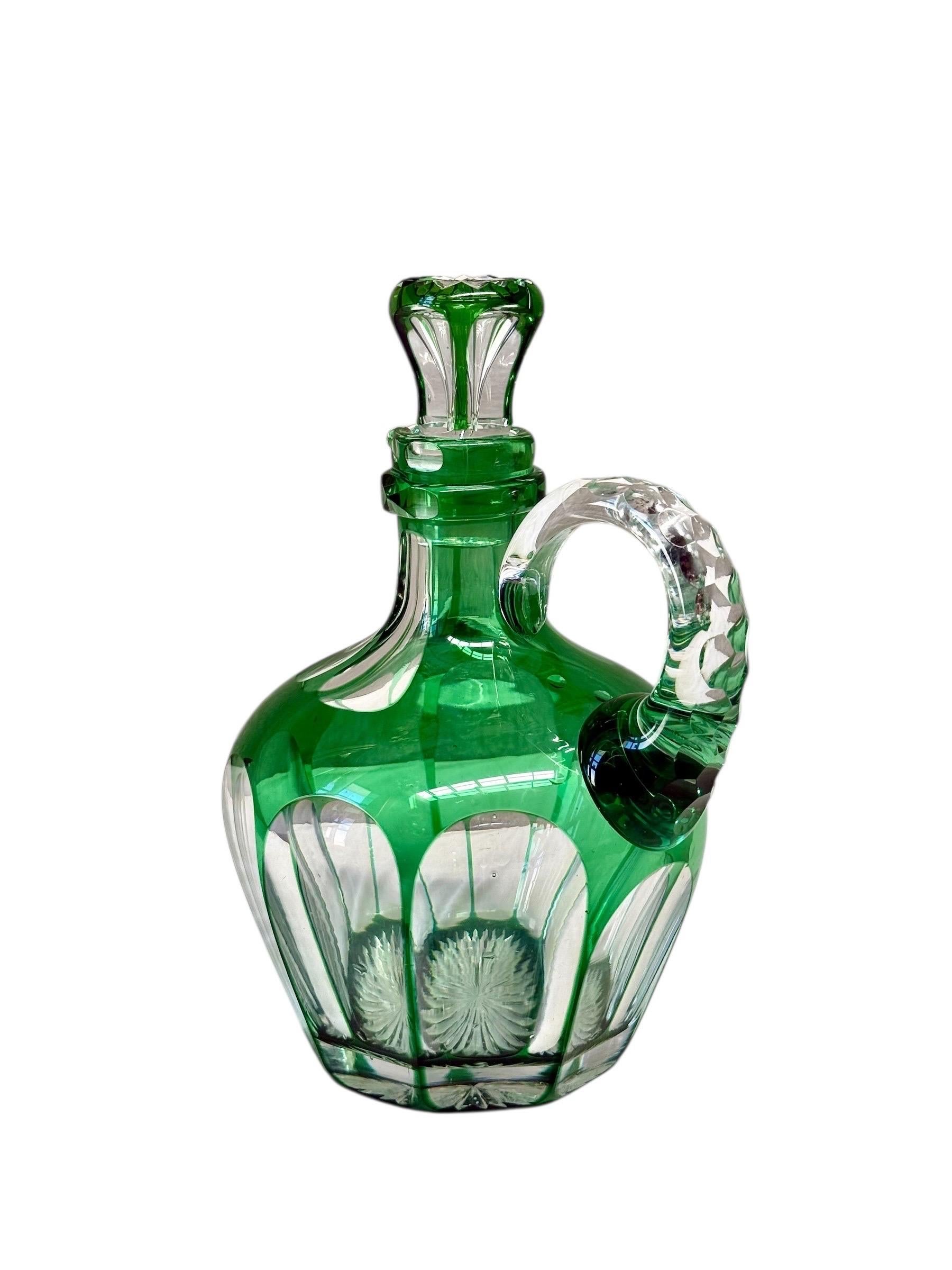 19th Century Green Overlay Crystal Decanter with Faceted Handle For Sale 5