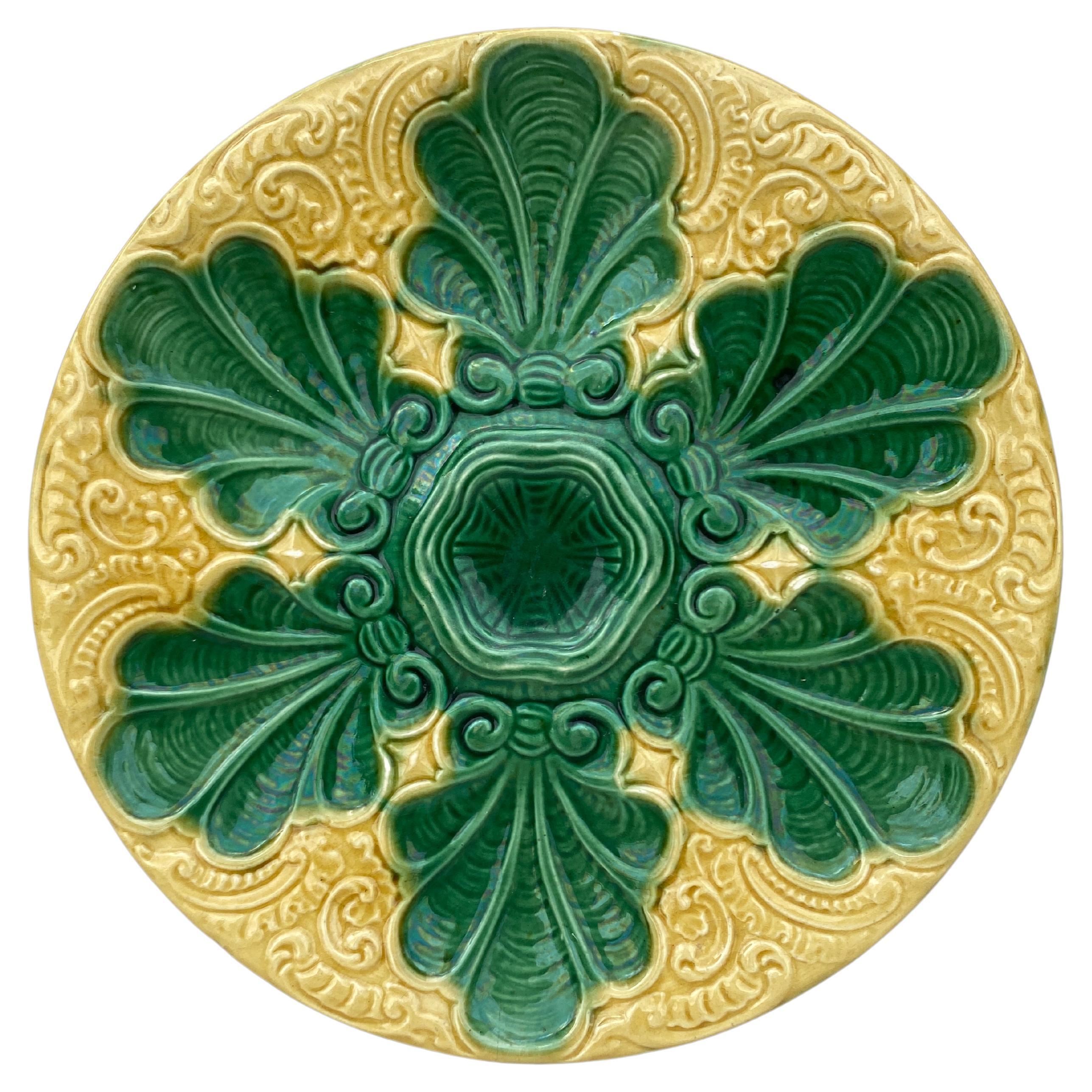 19th Century Green & Yellow Majolica Oyster Plate For Sale