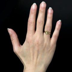 19th Century Green-Yellow Sapphire Enamelled 18 Karat Rose Gold Ring