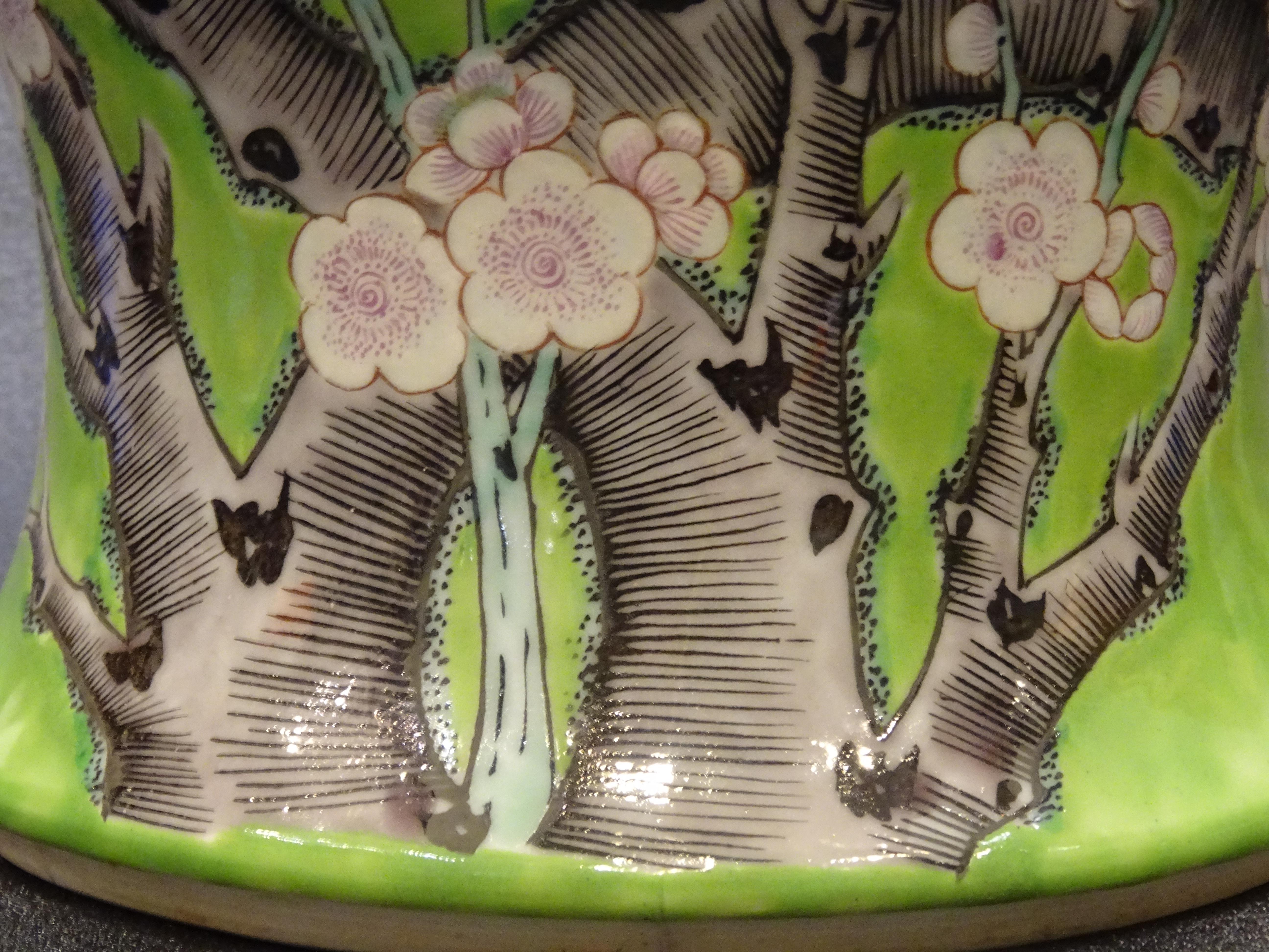 19th Century Green White Pink Chinese Guang-Xu Porcelain Lid Vase 14