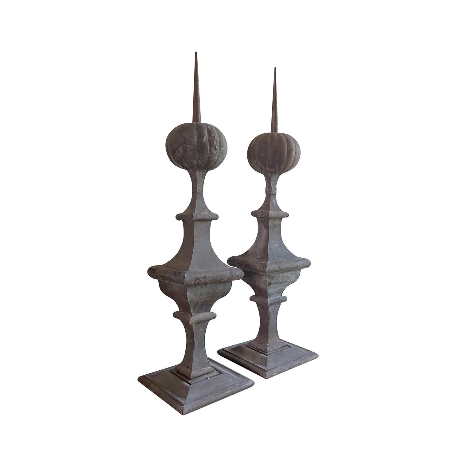 Hand-Crafted 19th Century Grey French Pair of Oversized Zinc Finials, Antique Ornaments For Sale