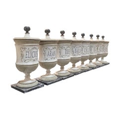 Set di otto contenitori da farmacia in legno di pino del XIX secolo, grigio italiano, antico