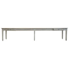 Table de ferme française du 19ème siècle en gris-blanc, table de salle à manger ancienne en bois fruitier