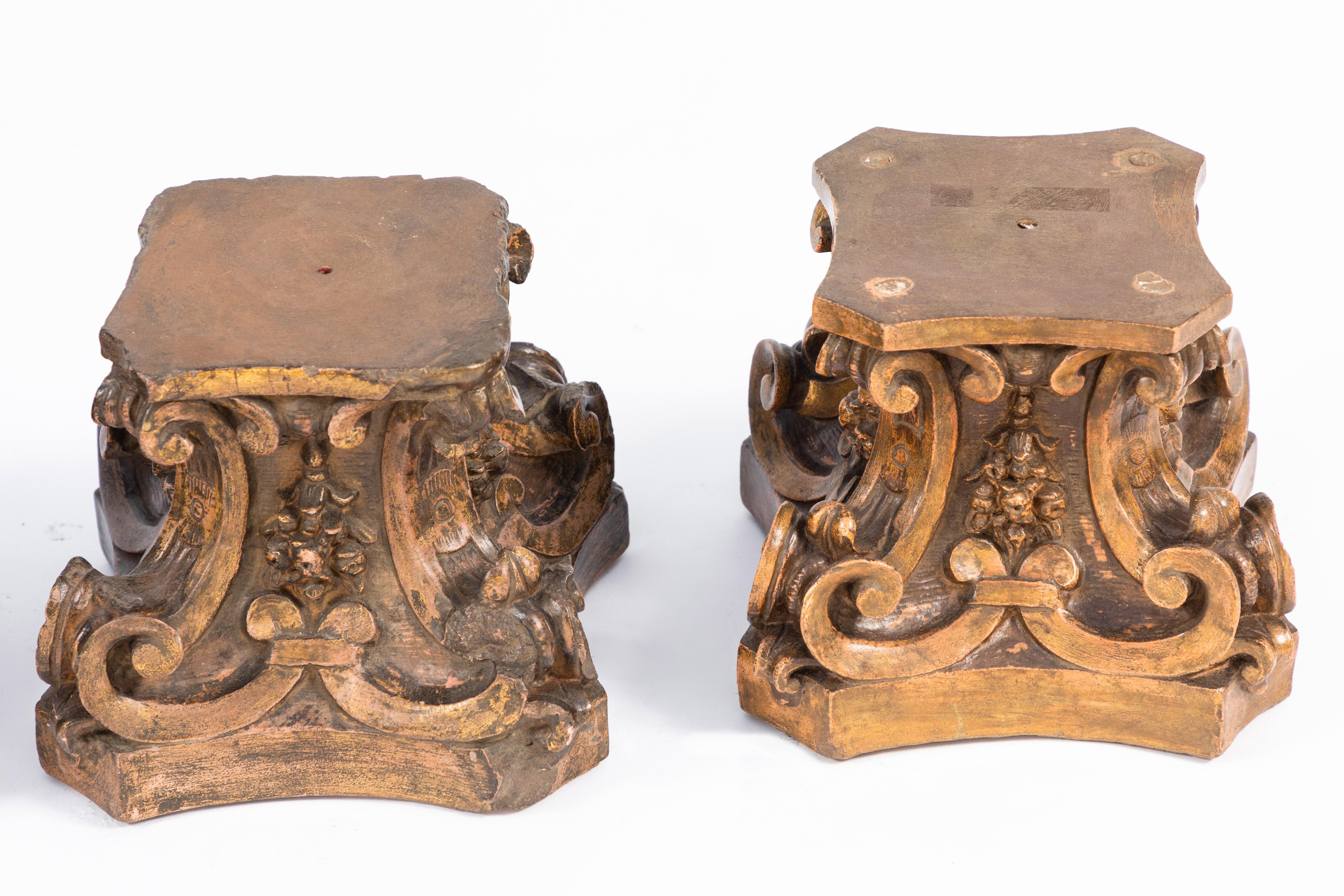 Hand-Crafted 19th Century Group of 4 Italian Terracotta Pedestals For Sale