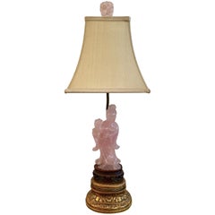 lampe en quartz rose du 19ème siècle avec sculpture de Guanyin et chien Foo