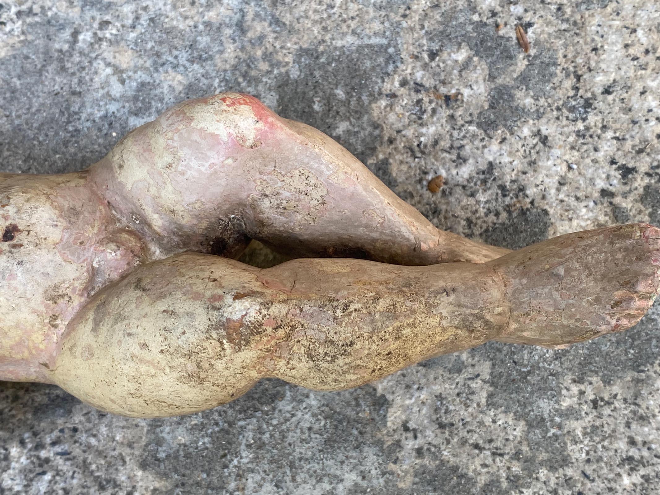 Ruhender Nino aus Guatemala, 19. Jahrhundert im Angebot 3