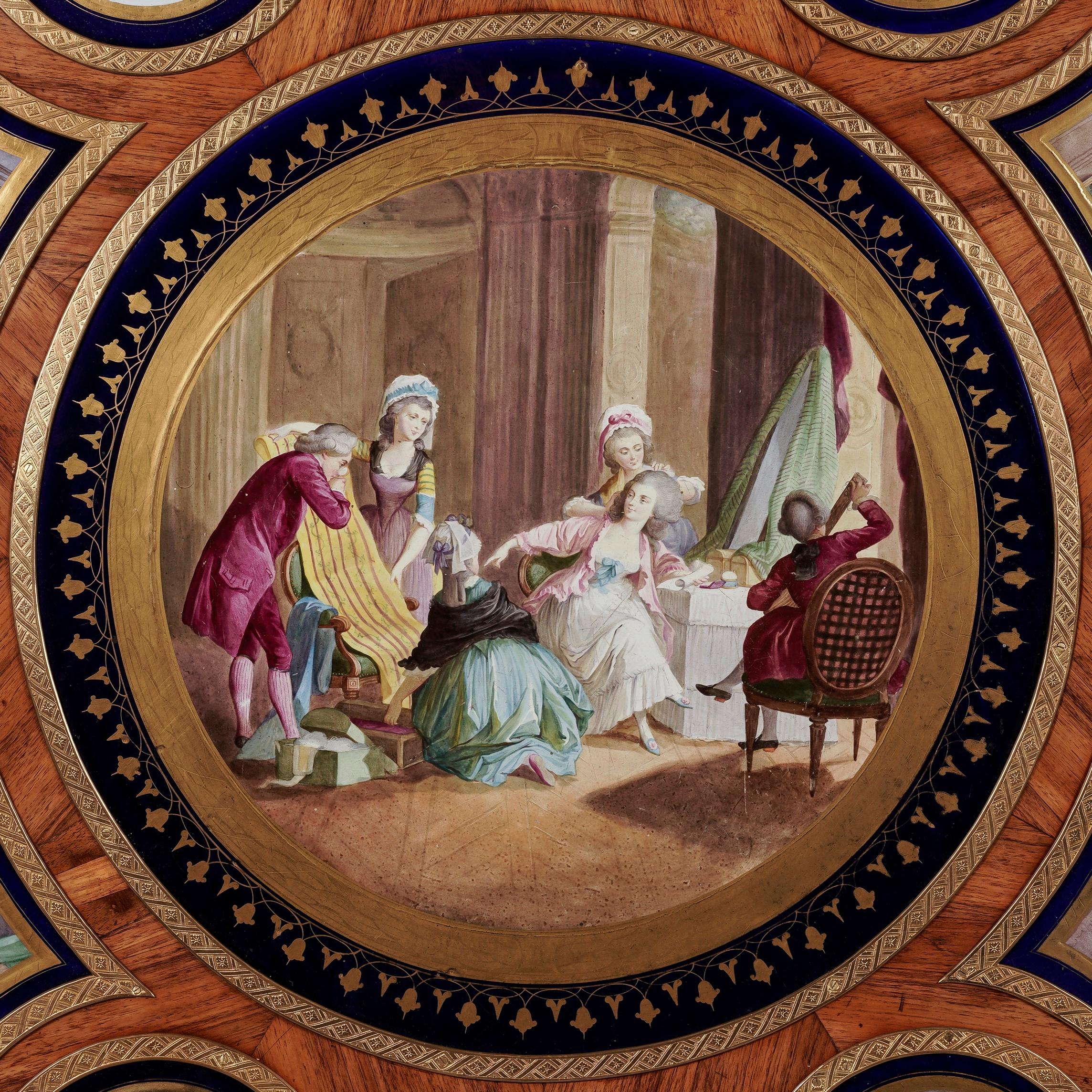 Gueridon-Mitteltisch des 19. Jahrhunderts mit Porzellanplatten im Sèvres-Stil im Angebot 1