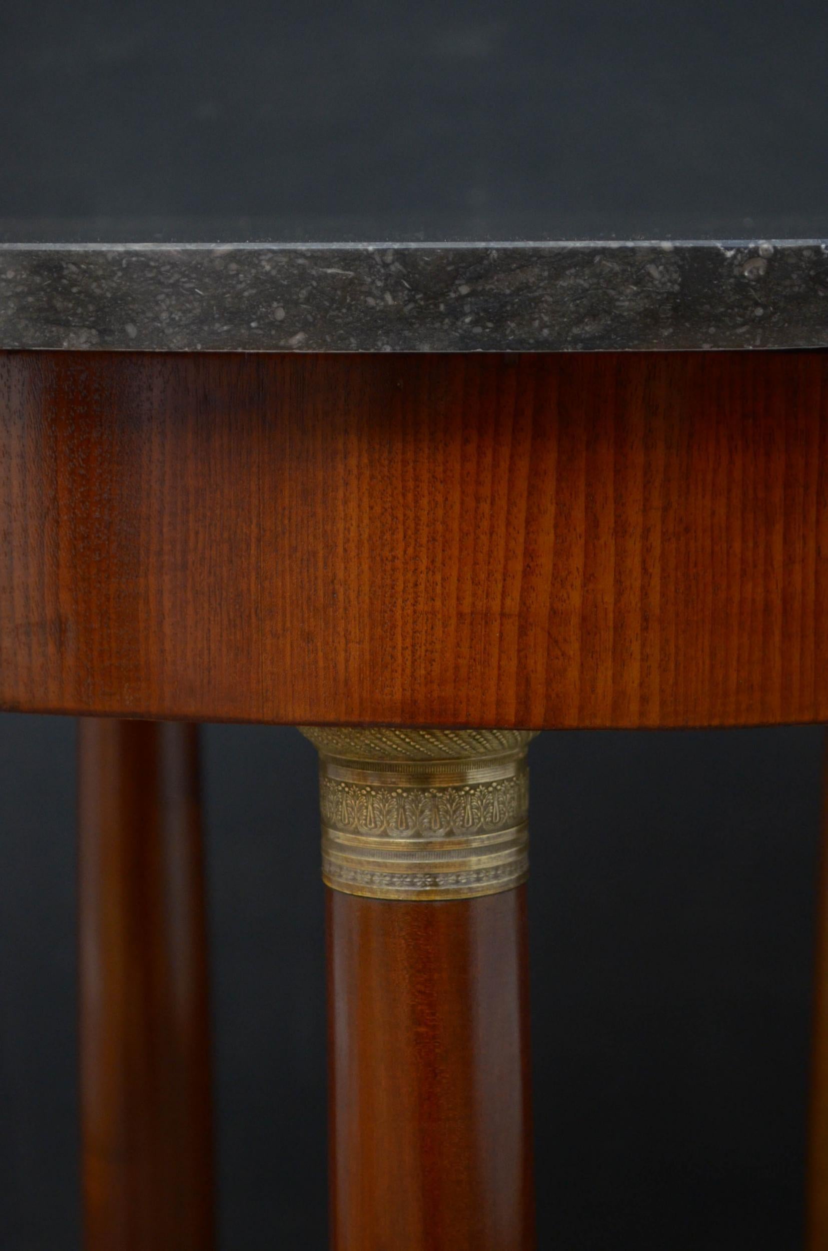 19th Century Gueridon Table in Mahogany For Sale 3