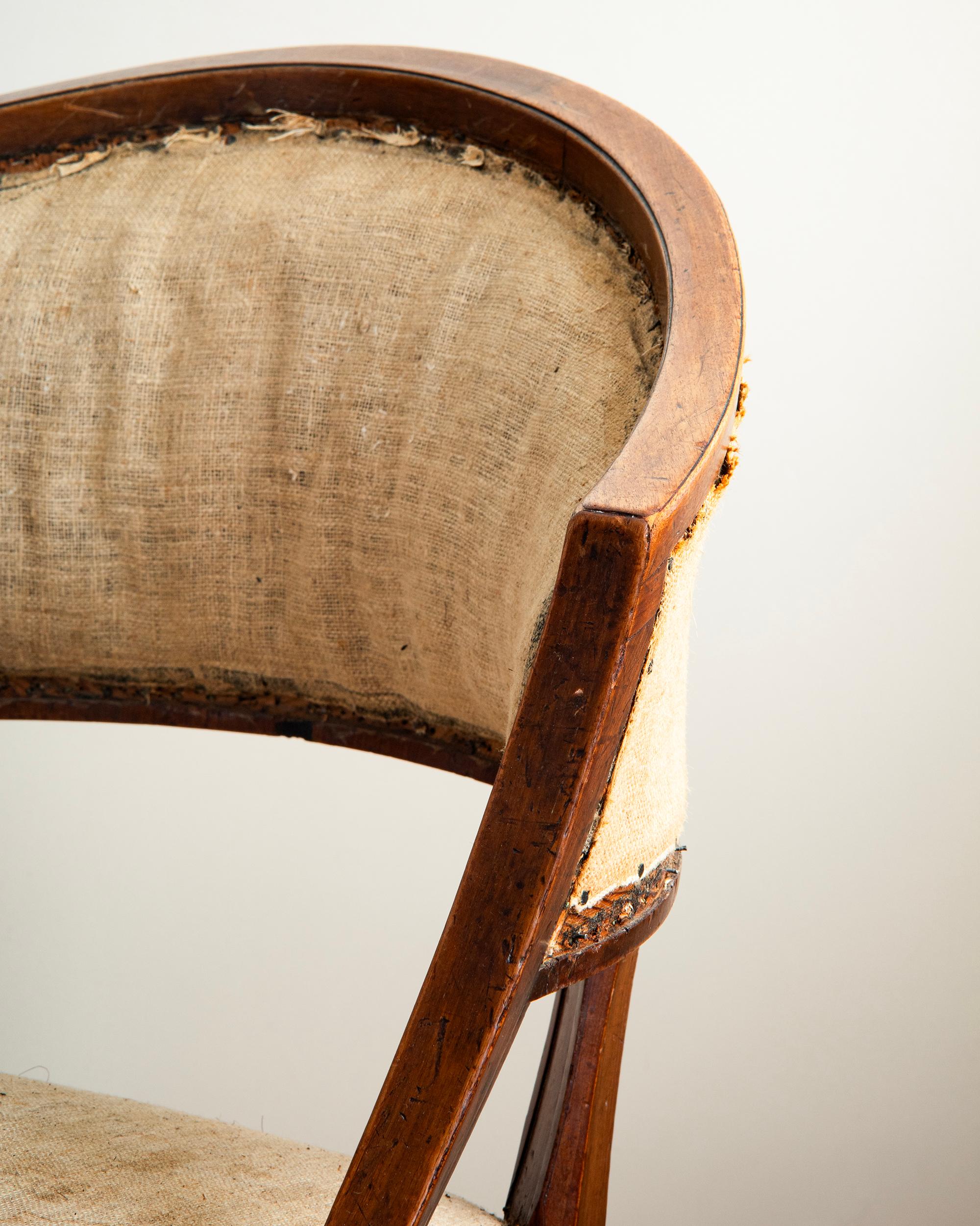 19th Century Gustavian Barrel Back Chairs For Sale 1