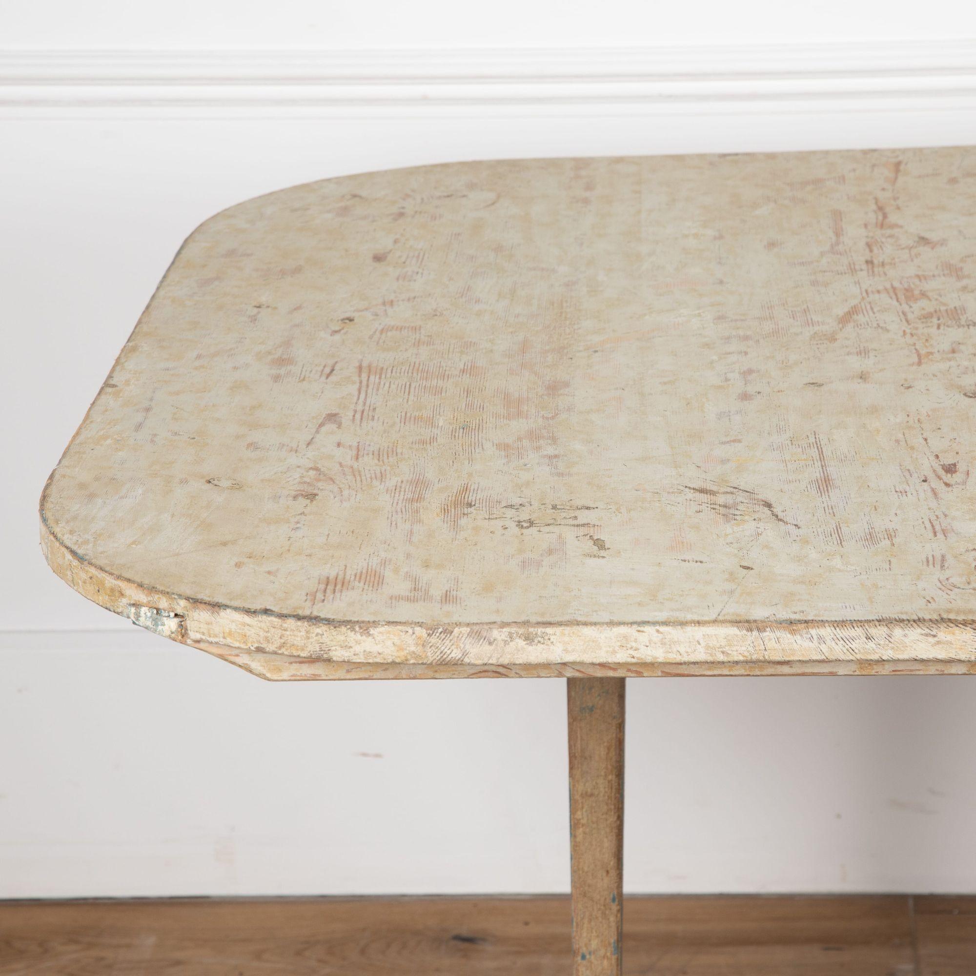 Pine 19th Century Gustavian Drop Leaf Dining Table For Sale