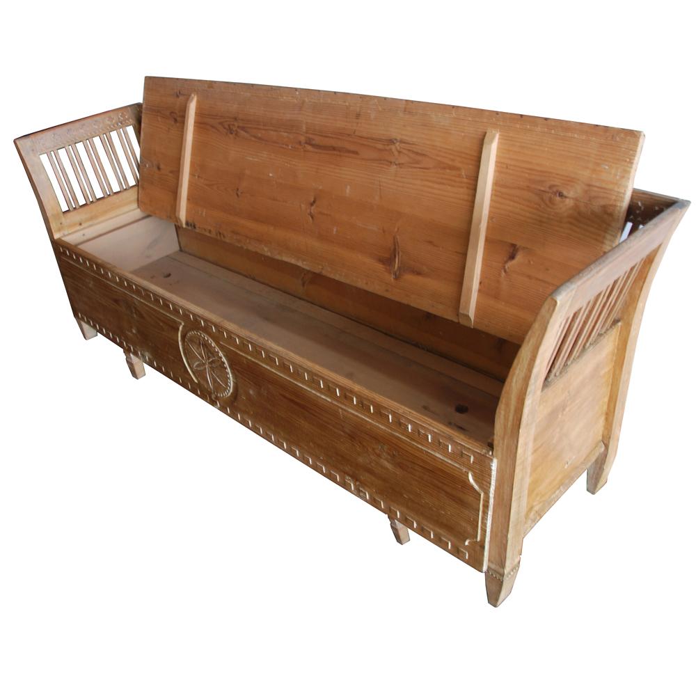 19th Century Gustavian Period Swedish Pine Bench with Storage In Good Condition For Sale In Pasadena, TX