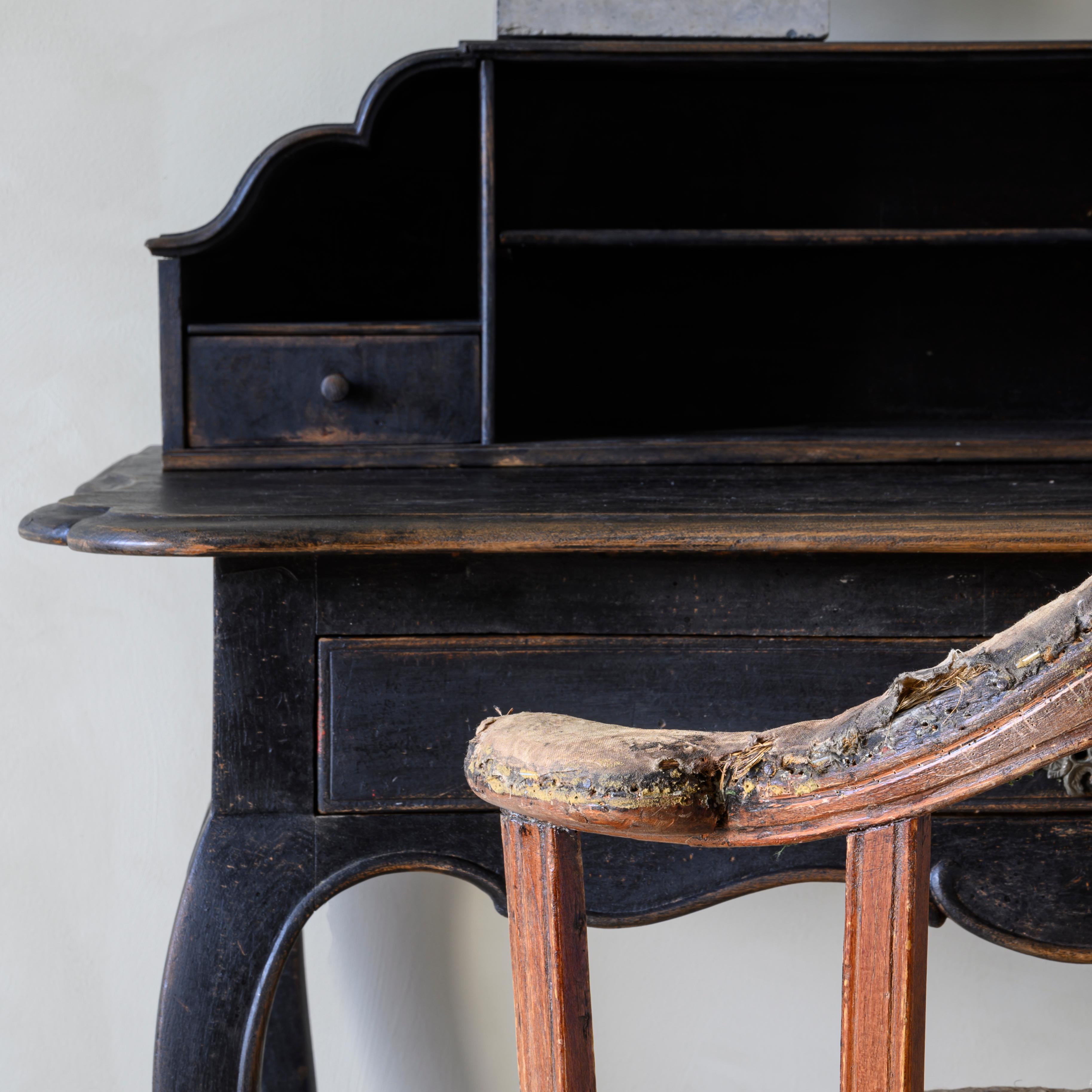 Swedish 19th Century Gustavian Revolving Desk Chair For Sale