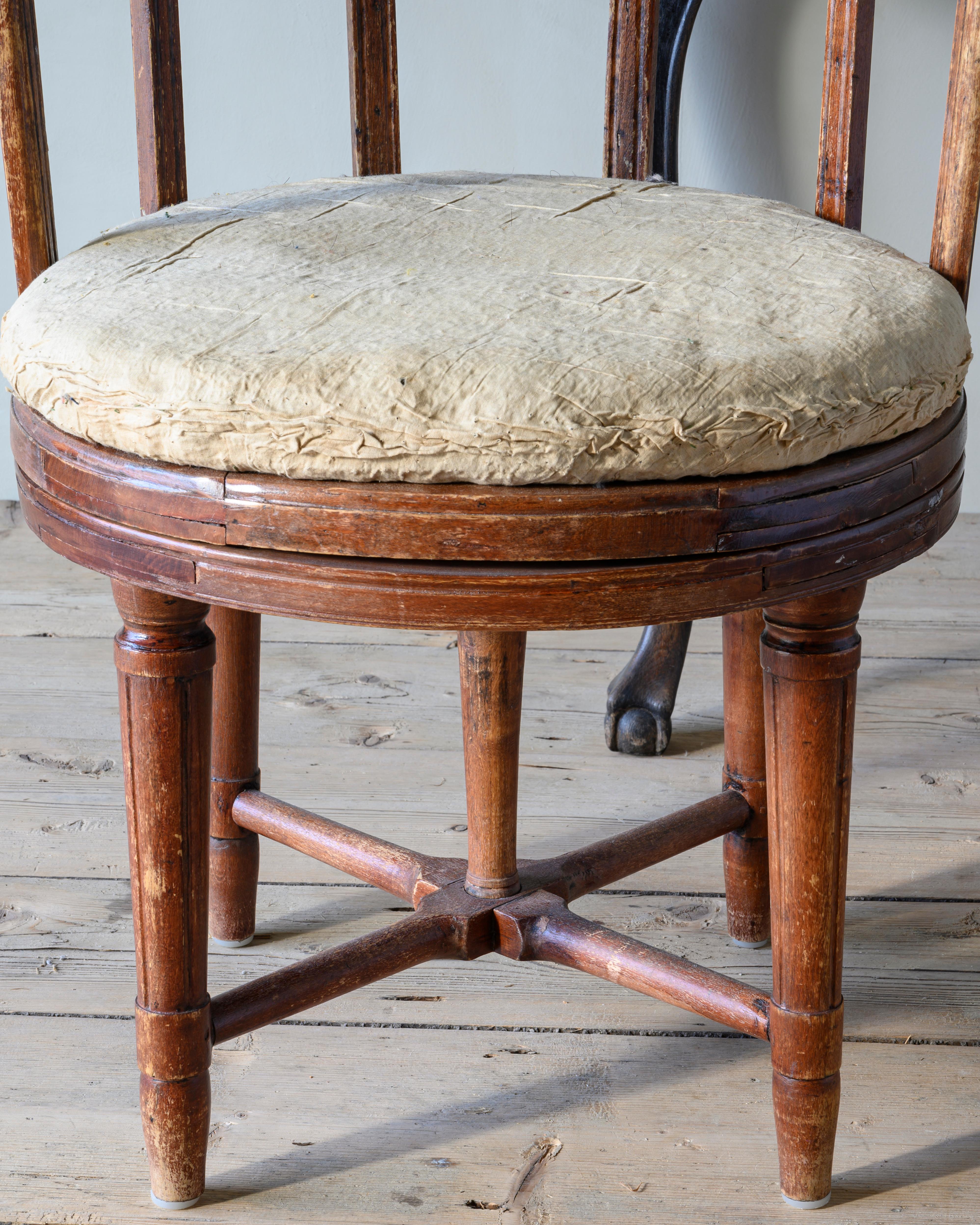 Hand-Crafted 19th Century Gustavian Revolving Desk Chair For Sale