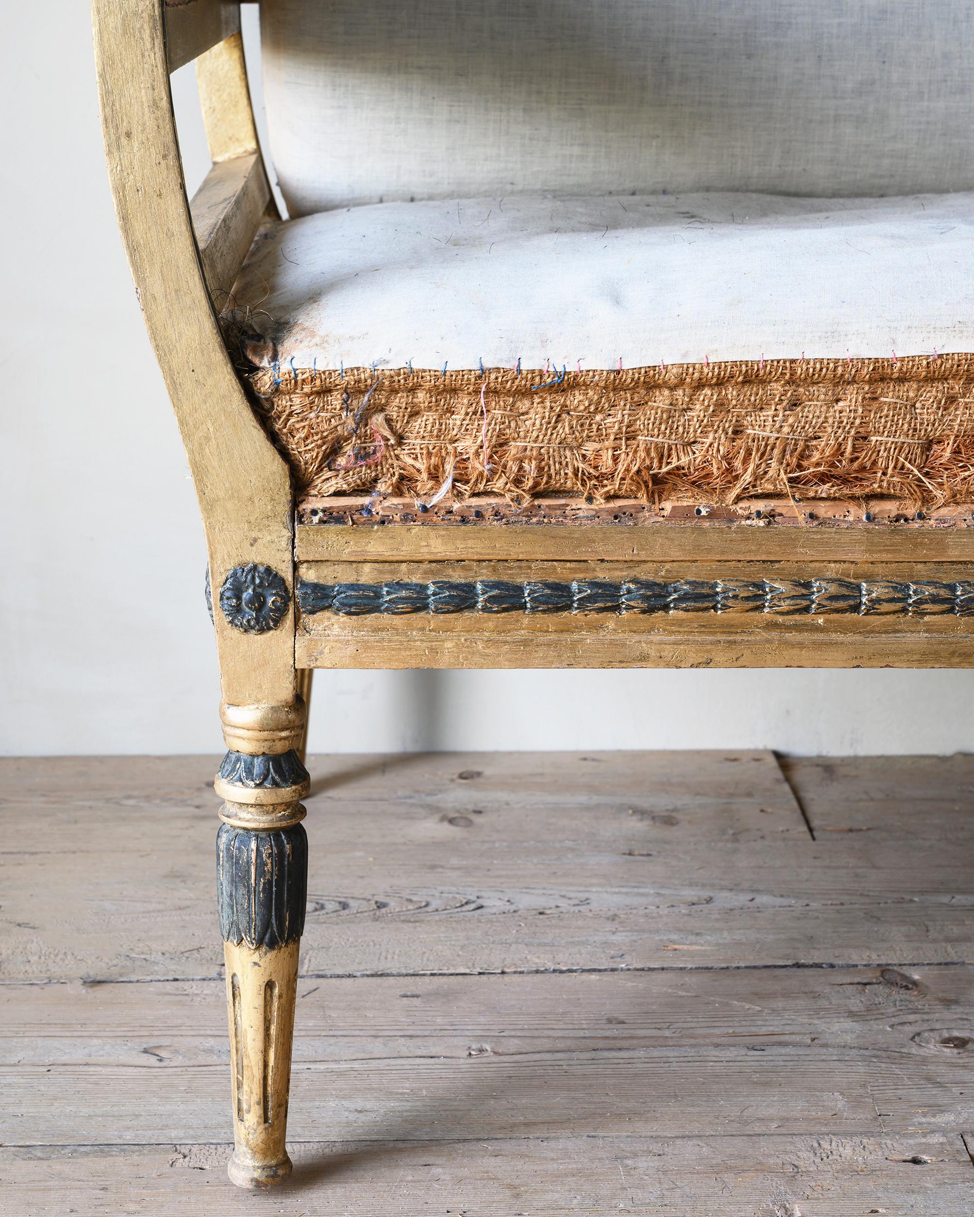 19th Century Gustavian Sofa In Good Condition For Sale In Mjöhult, SE