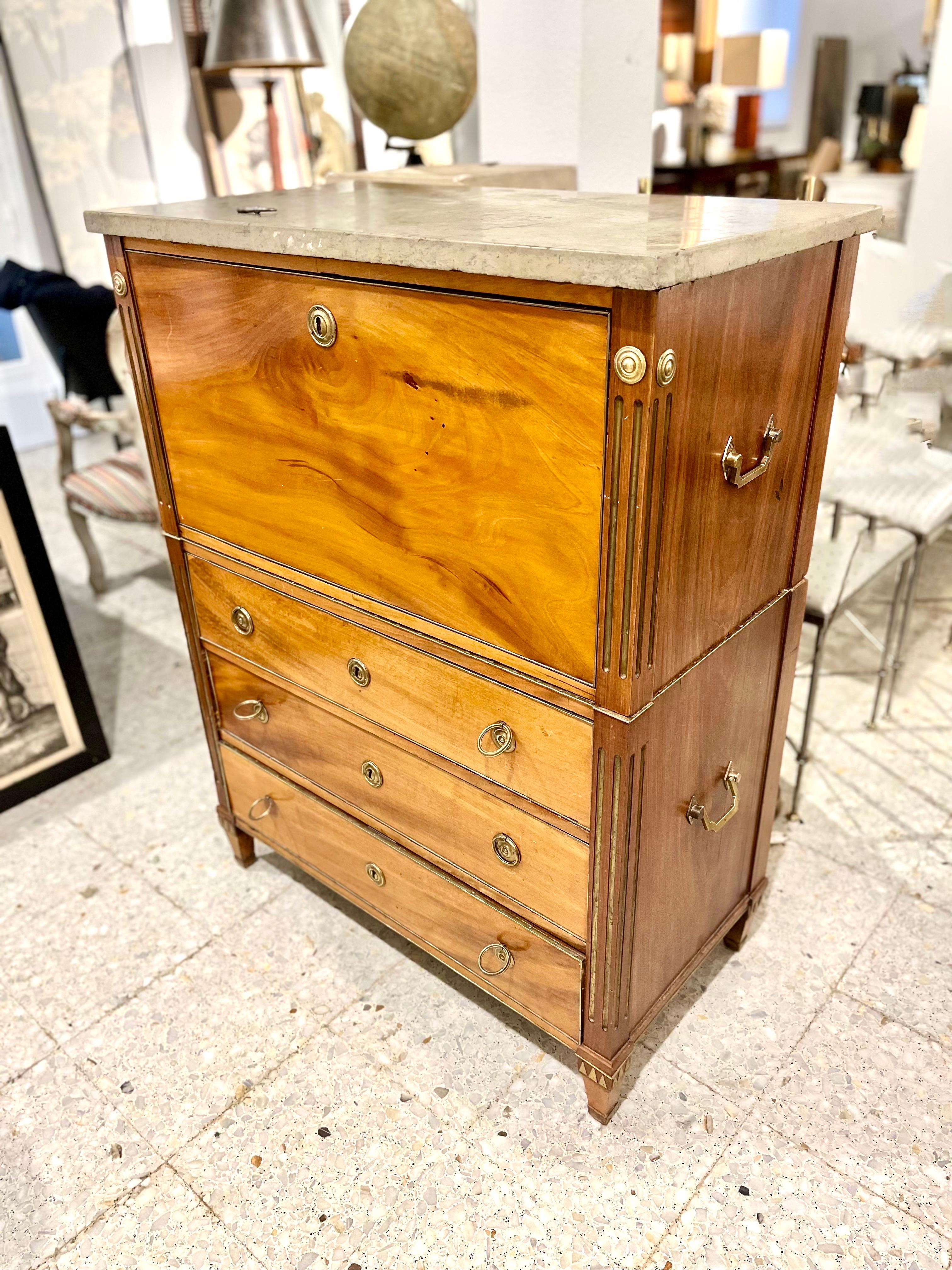 19th Century Gustavian Style  Walnut Secretaire Avatant For Sale 6
