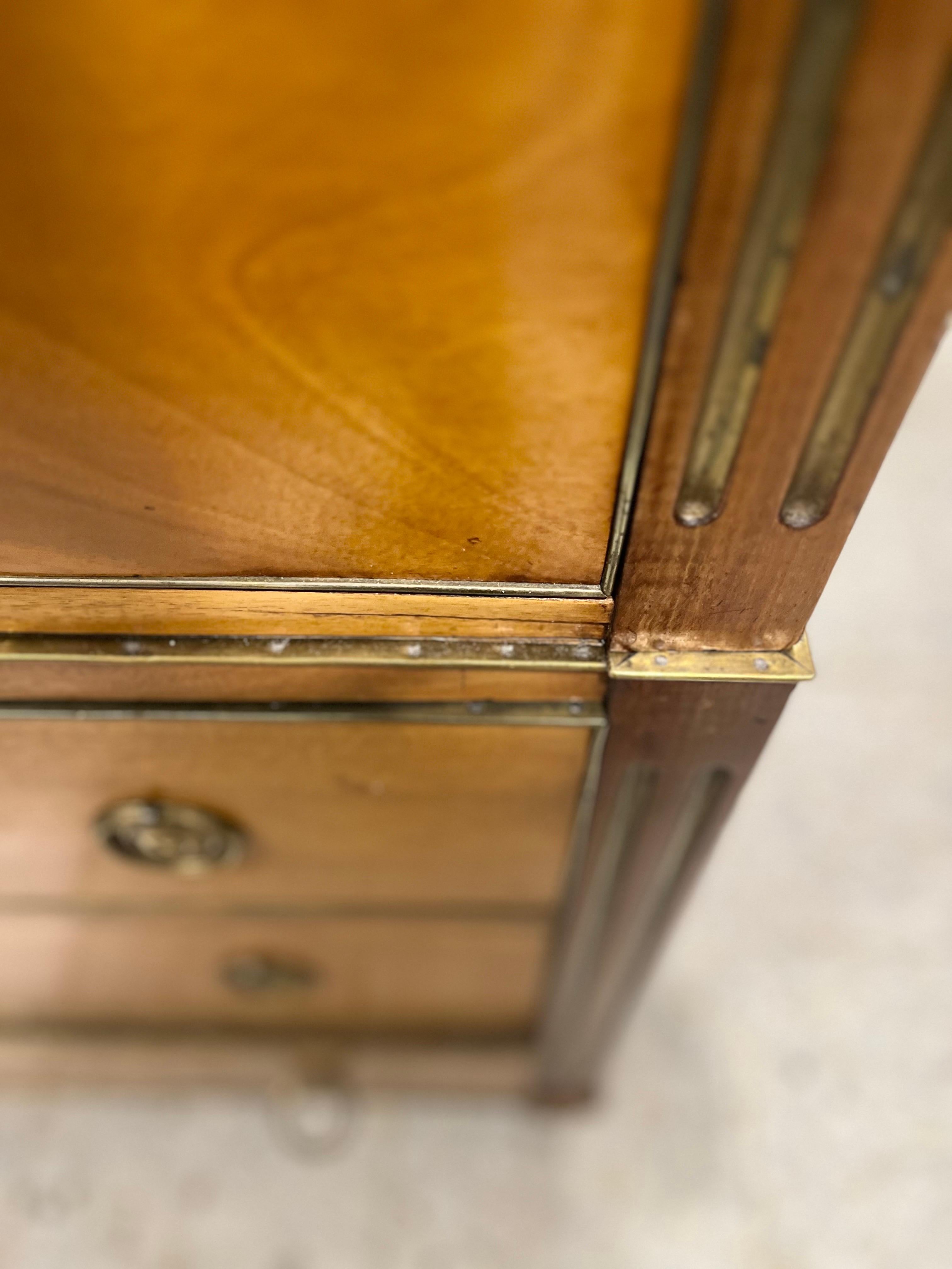 19th Century Gustavian Style  Walnut Secretaire Avatant For Sale 9