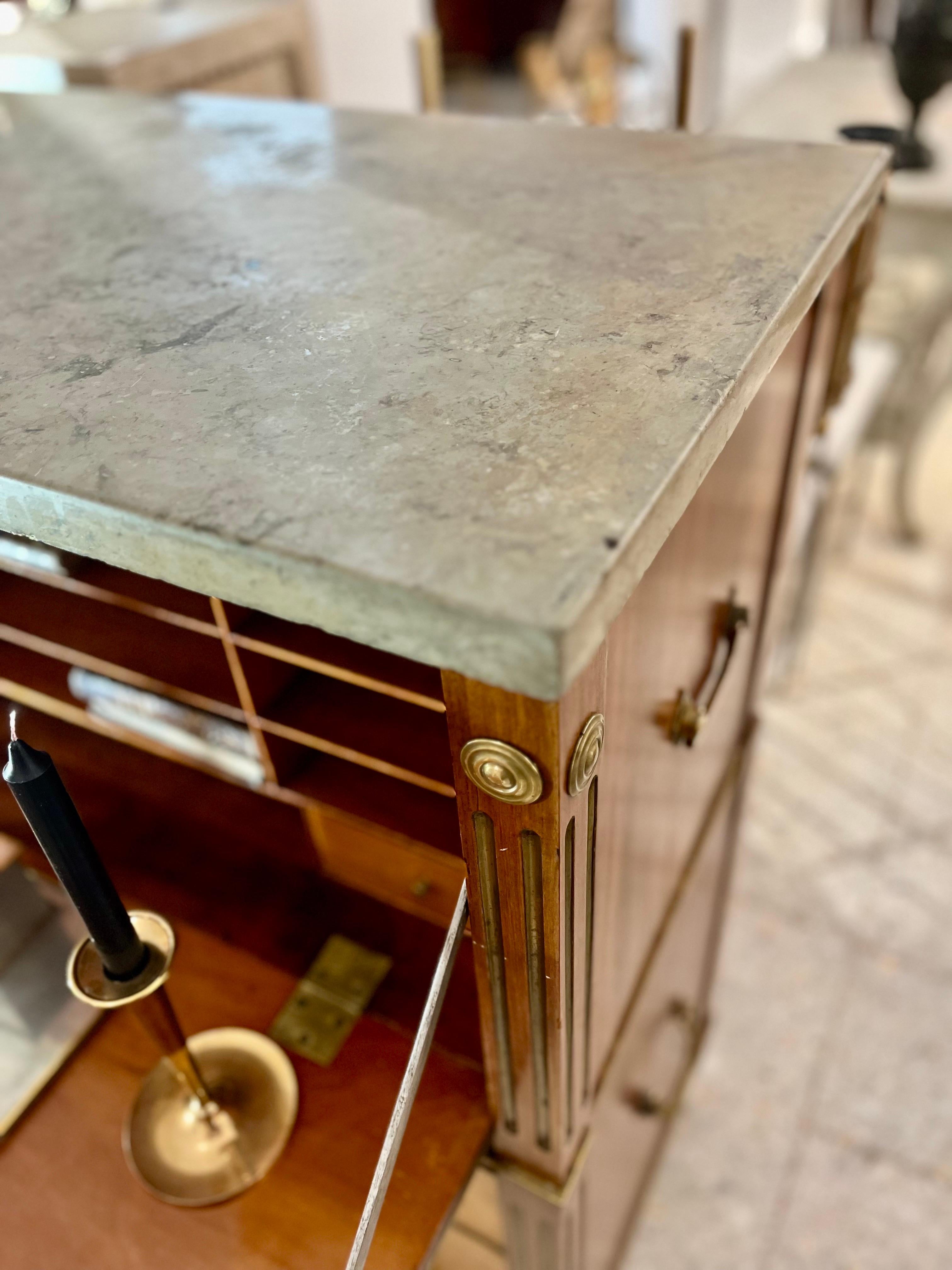 19th Century Gustavian Style  Walnut Secretaire Avatant For Sale 12