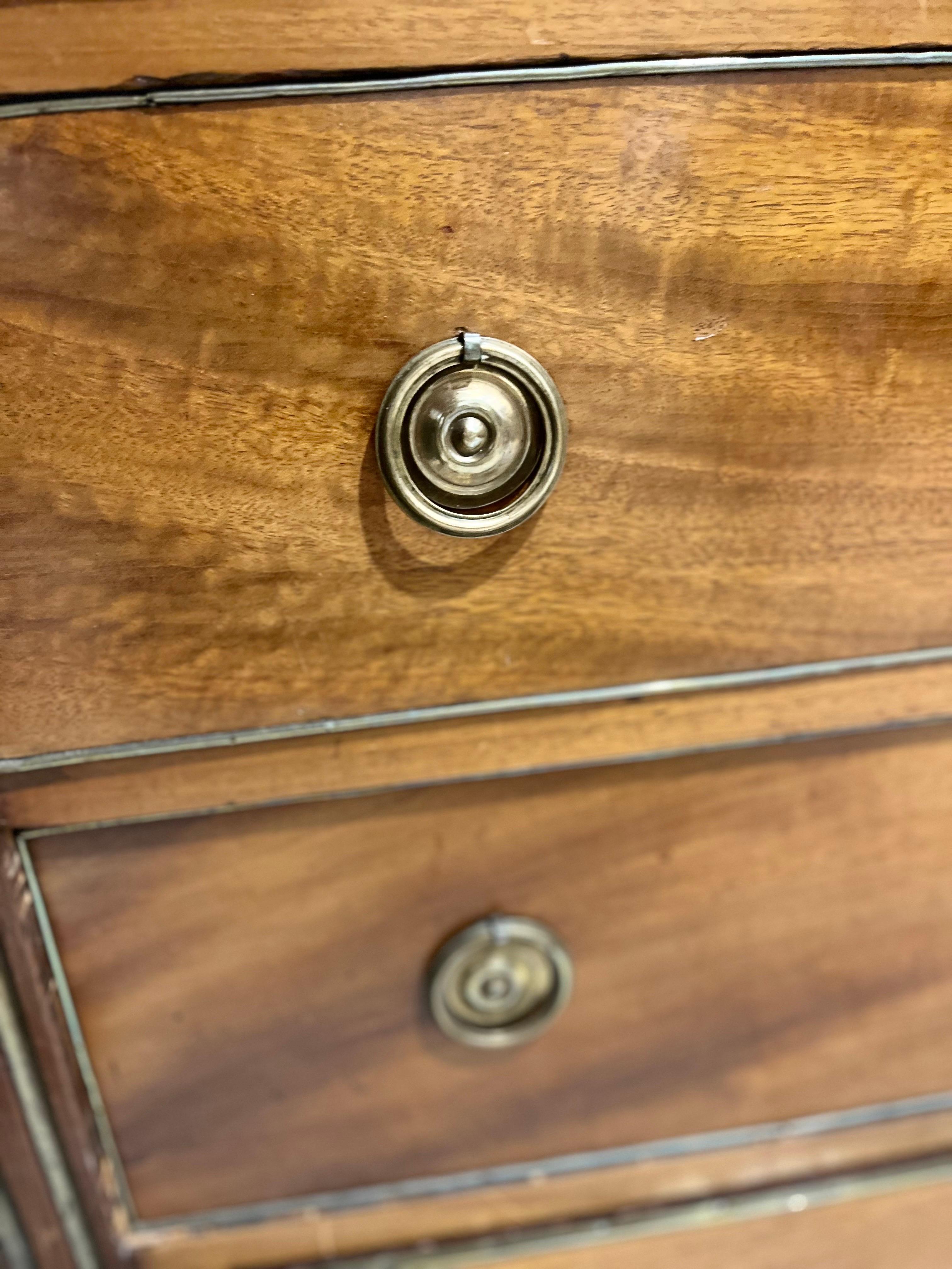 19th Century Gustavian Style  Walnut Secretaire Avatant For Sale 1