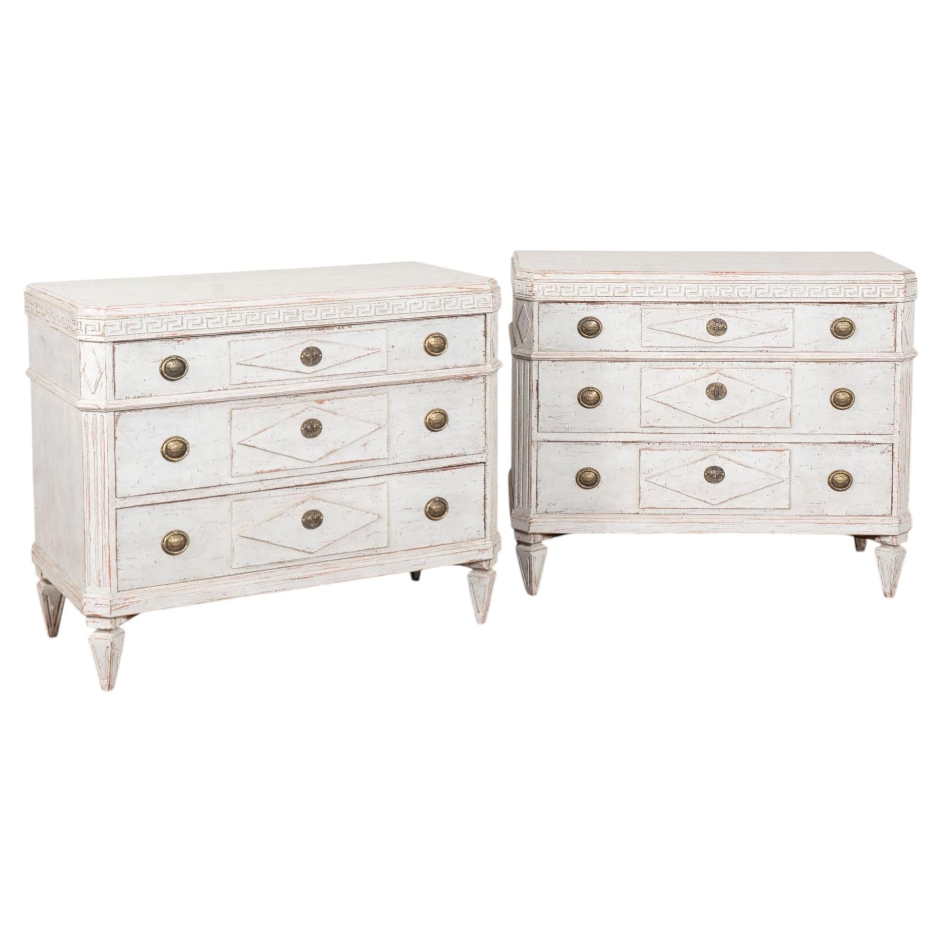 19th Century Gustavian White Pair of Chest of Drawers