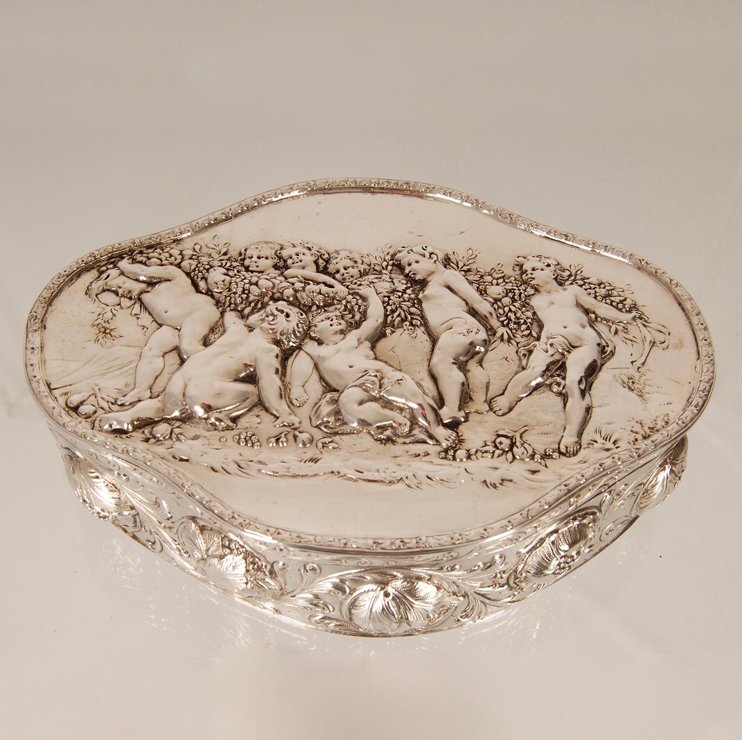 Hanau Silver Jewelry Box J.D.Schleissner and Sons Antique German Casket Putto For Sale 6