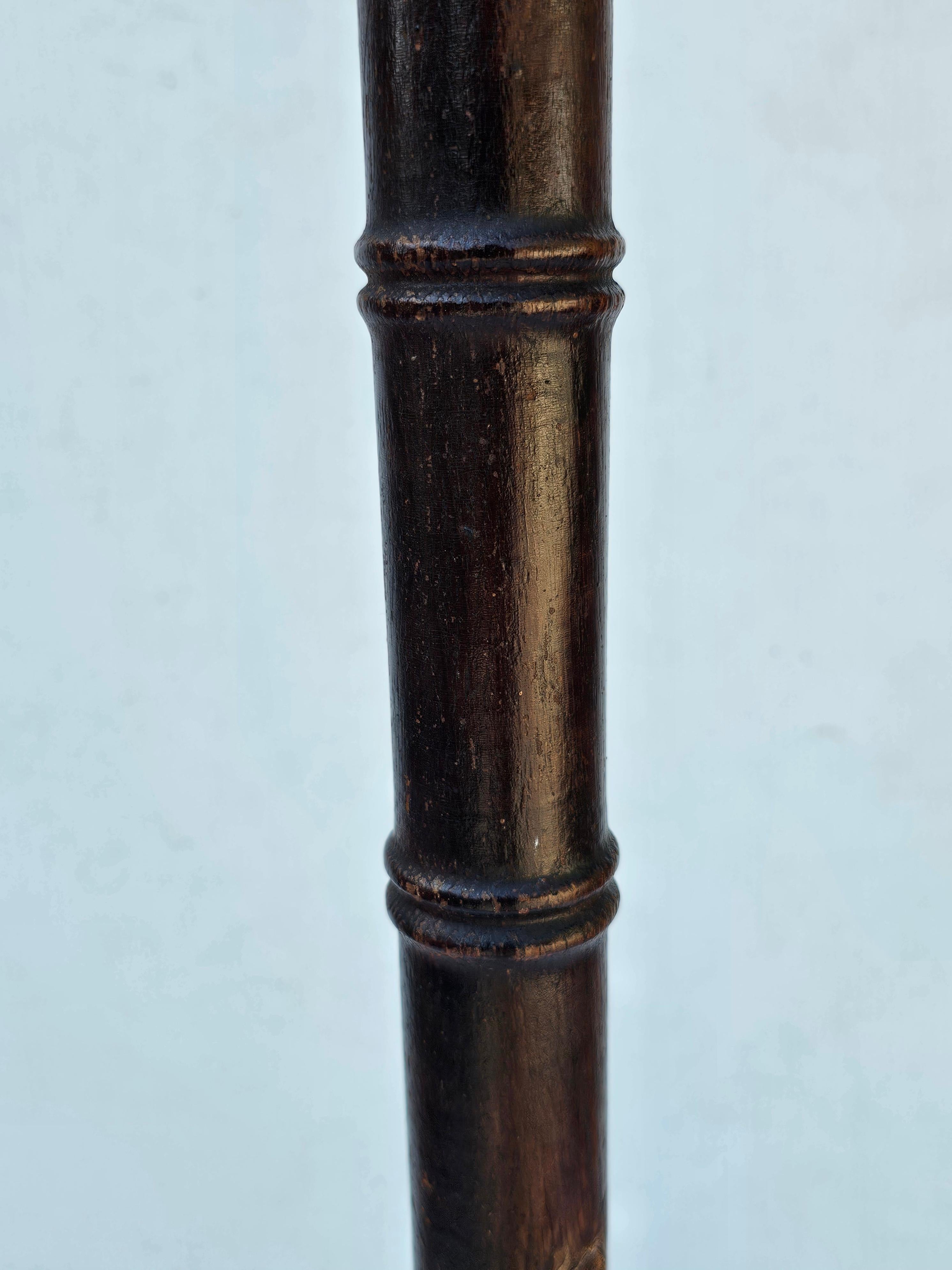 Appendiabiti vittoriano in legno di quercia macchiato del XIX secolo in vendita 5