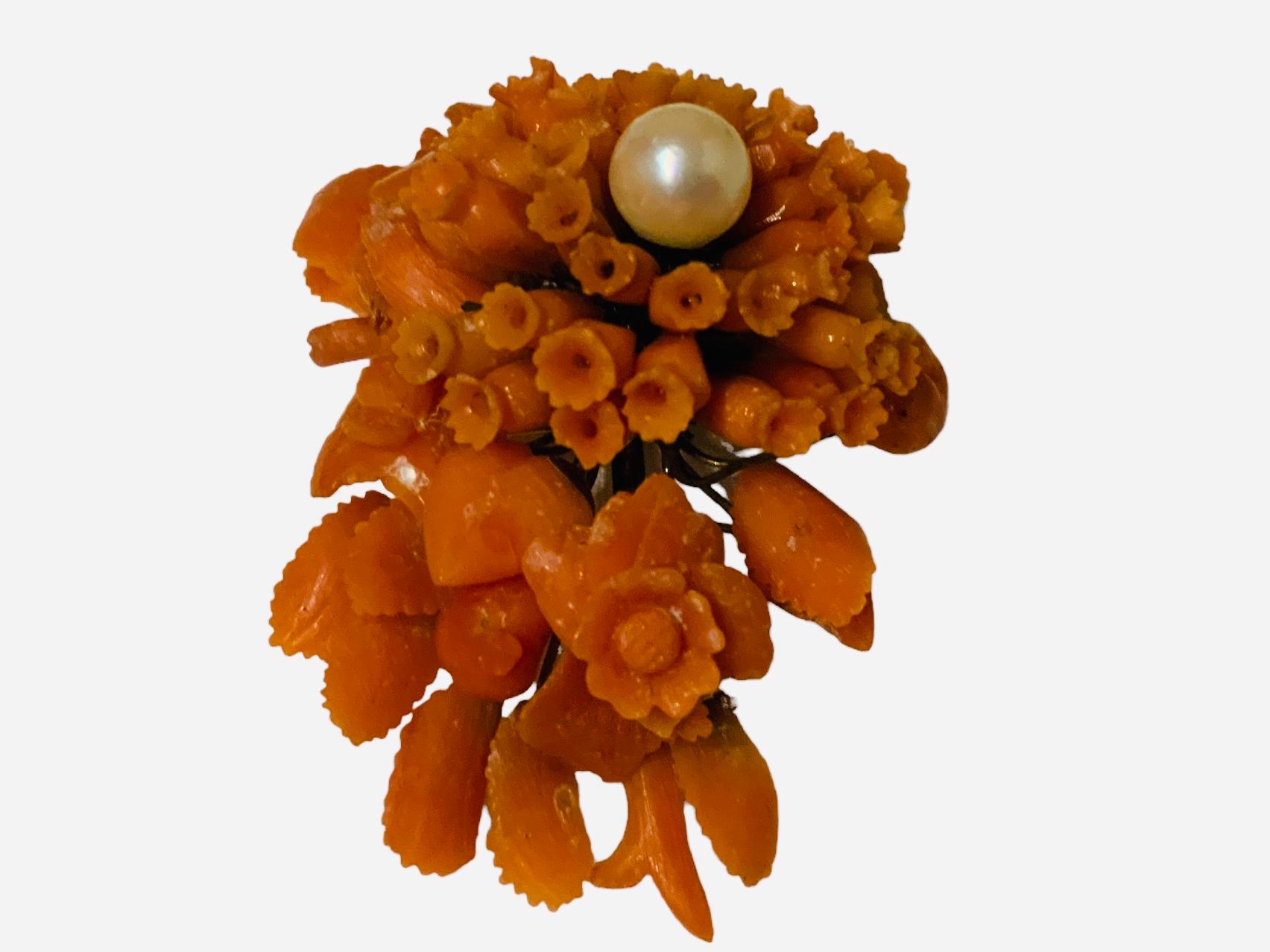 19th Century Hand Carved Coral And Pearl Pendant  For Sale 2