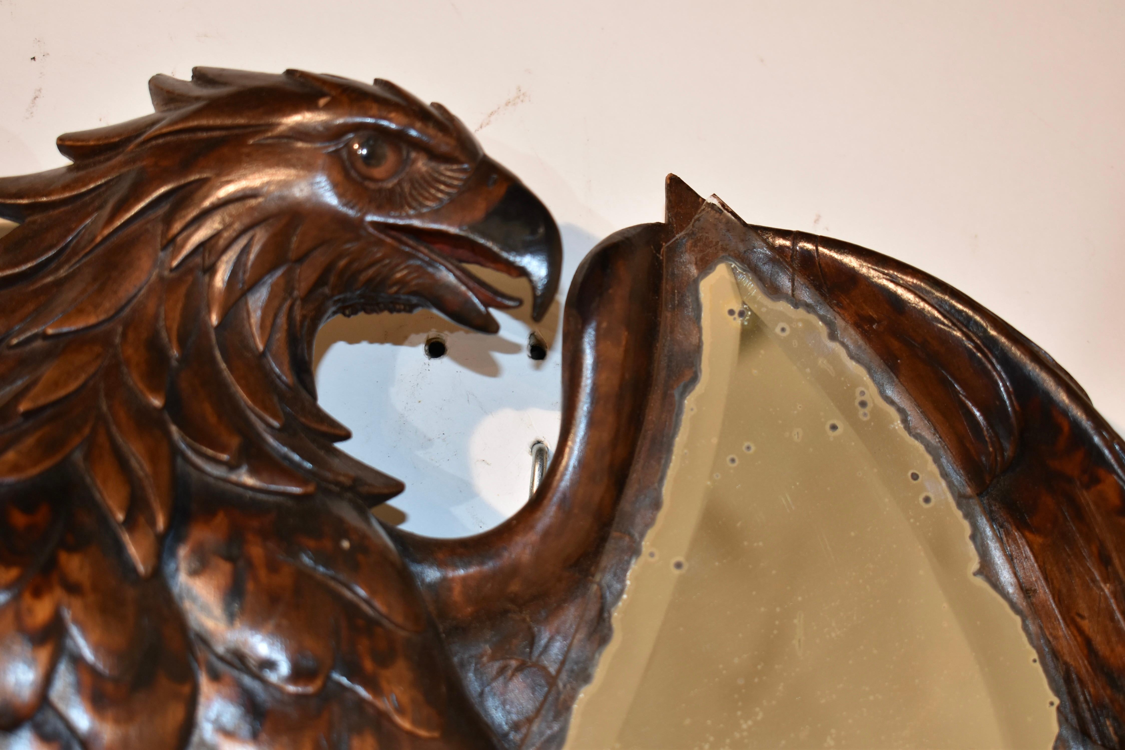 Miroir en forme d'aigle du XIXe siècle, sculpté à la main en France en vente 4