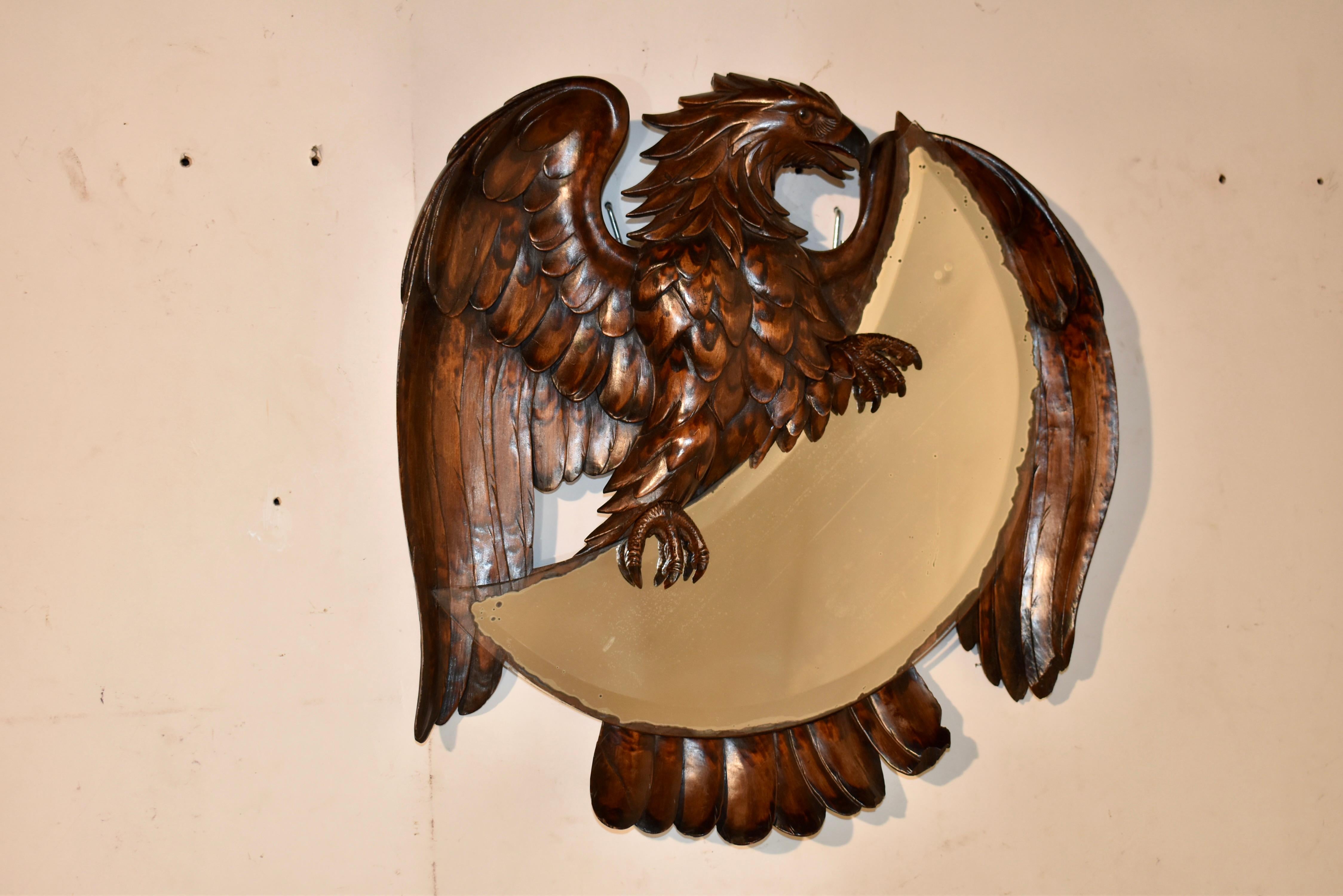 Sculpté à la main Miroir en forme d'aigle du XIXe siècle, sculpté à la main en France en vente