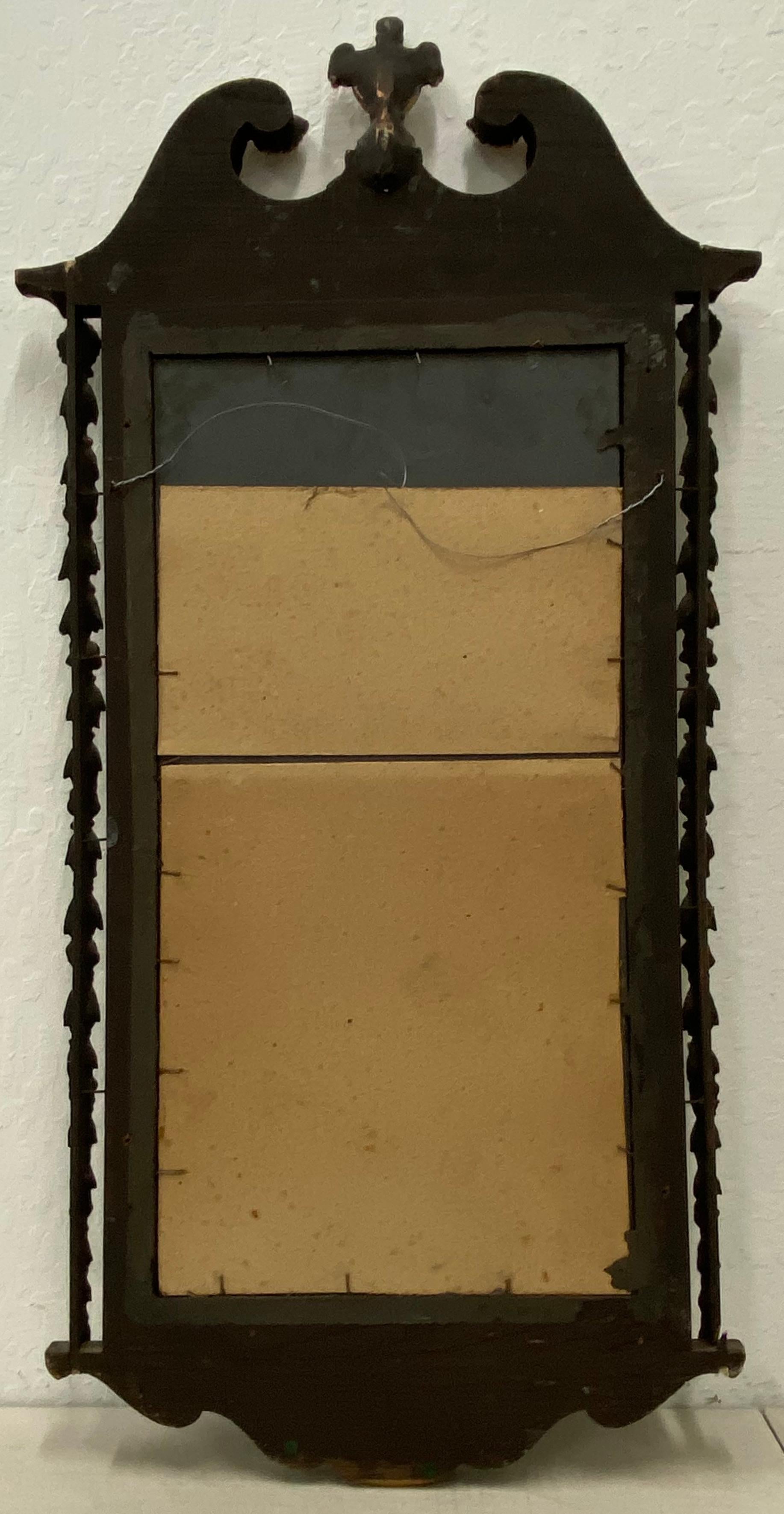 Miroir mural en acajou sculpté et doré à la main du 19ème siècle en vente 3