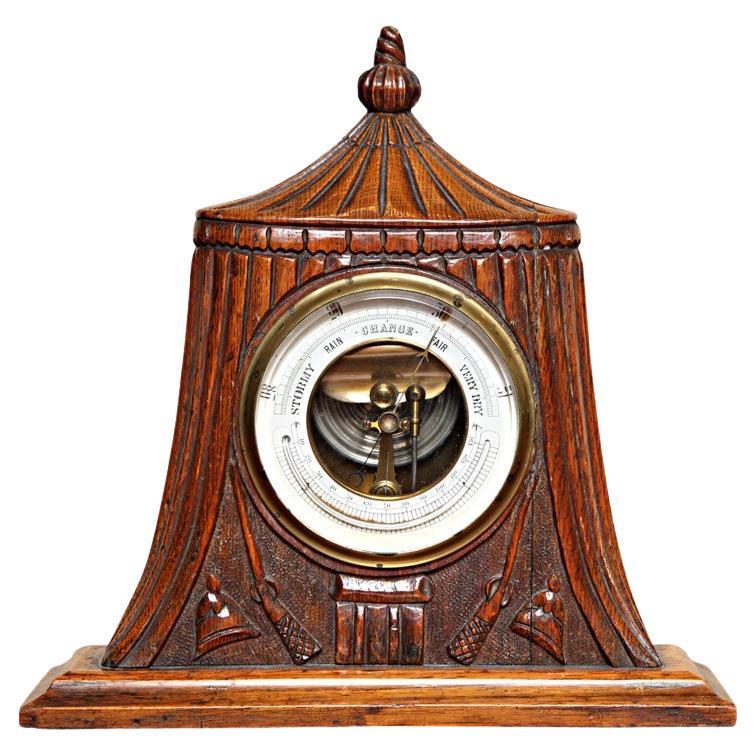 Barometer aus handgeschnitzter Eiche „Militär“ aus dem 19. Jahrhundert  im Angebot