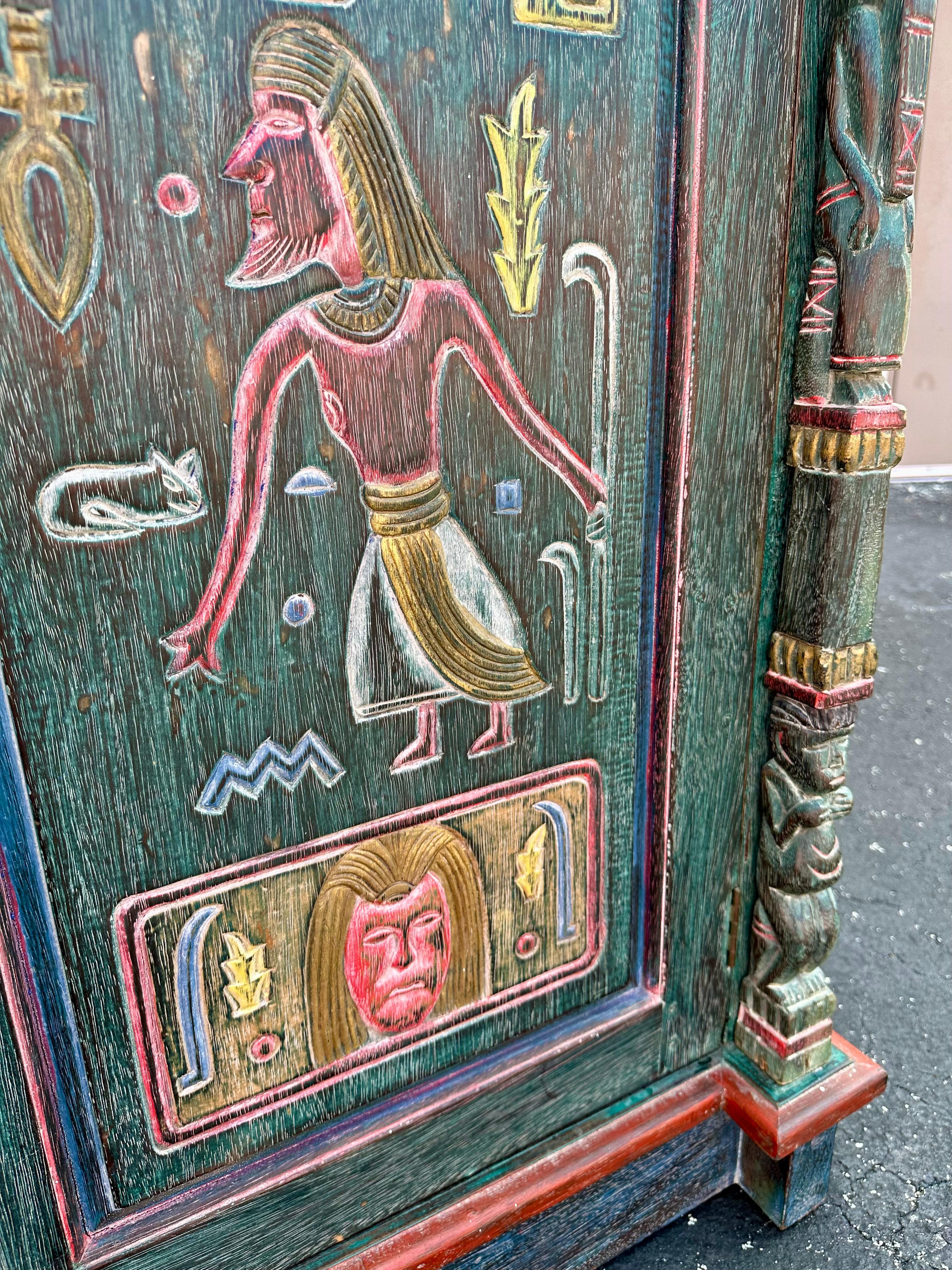 Armadio egiziano dipinto a mano del XIX secolo in Greene & Greene in vendita 3