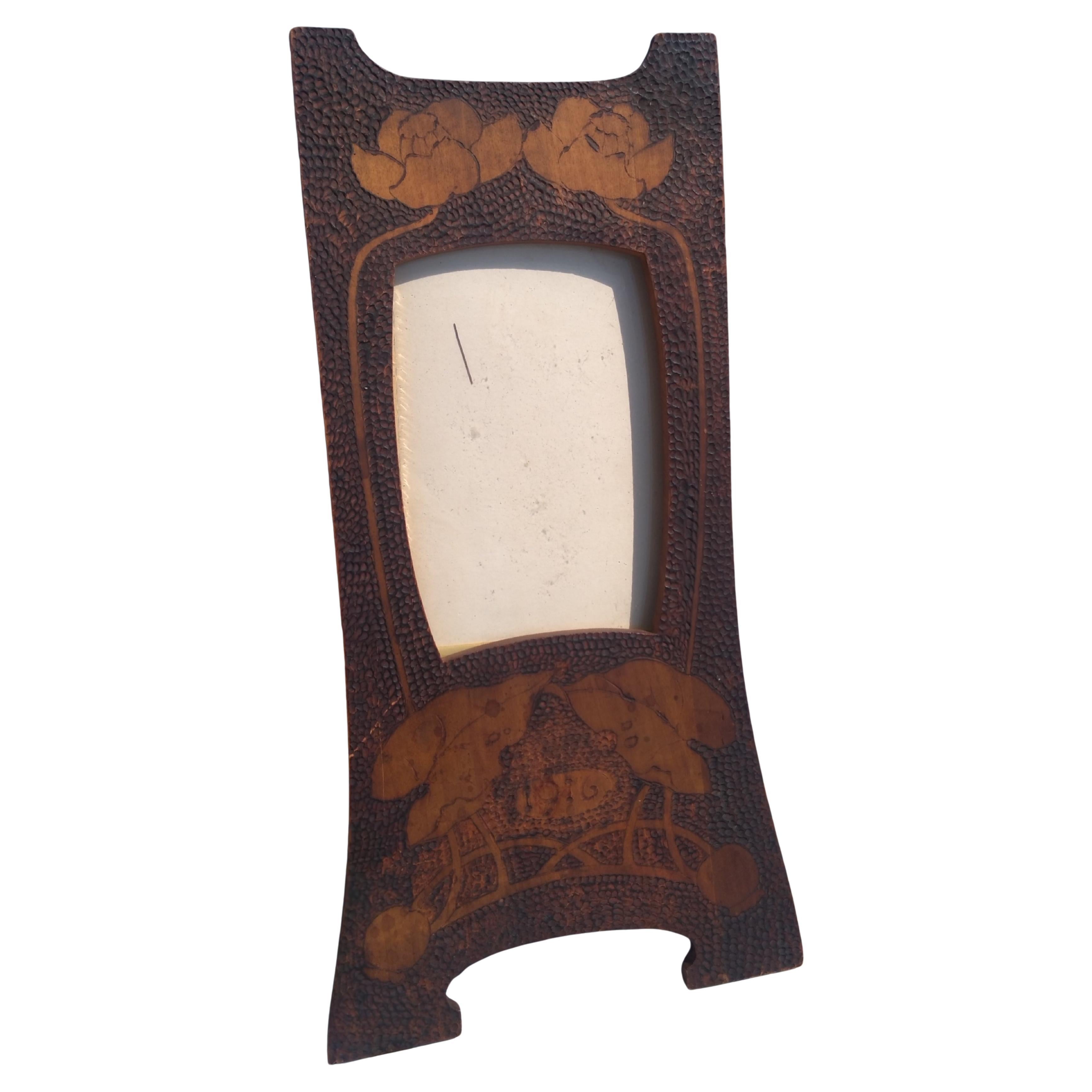 19th Century Art Nouveau Hand Carved Photo Picture Frame