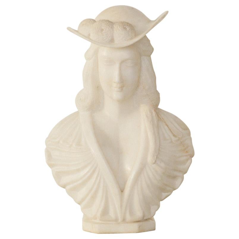 Italian 19th Century White Carrara Marble Statue For Sale at 1stDibs