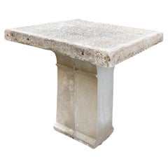 Table basse de jardin ou d'extérieur en pierre sculptée à la main du 19ème siècle, pour table ou table de ferme